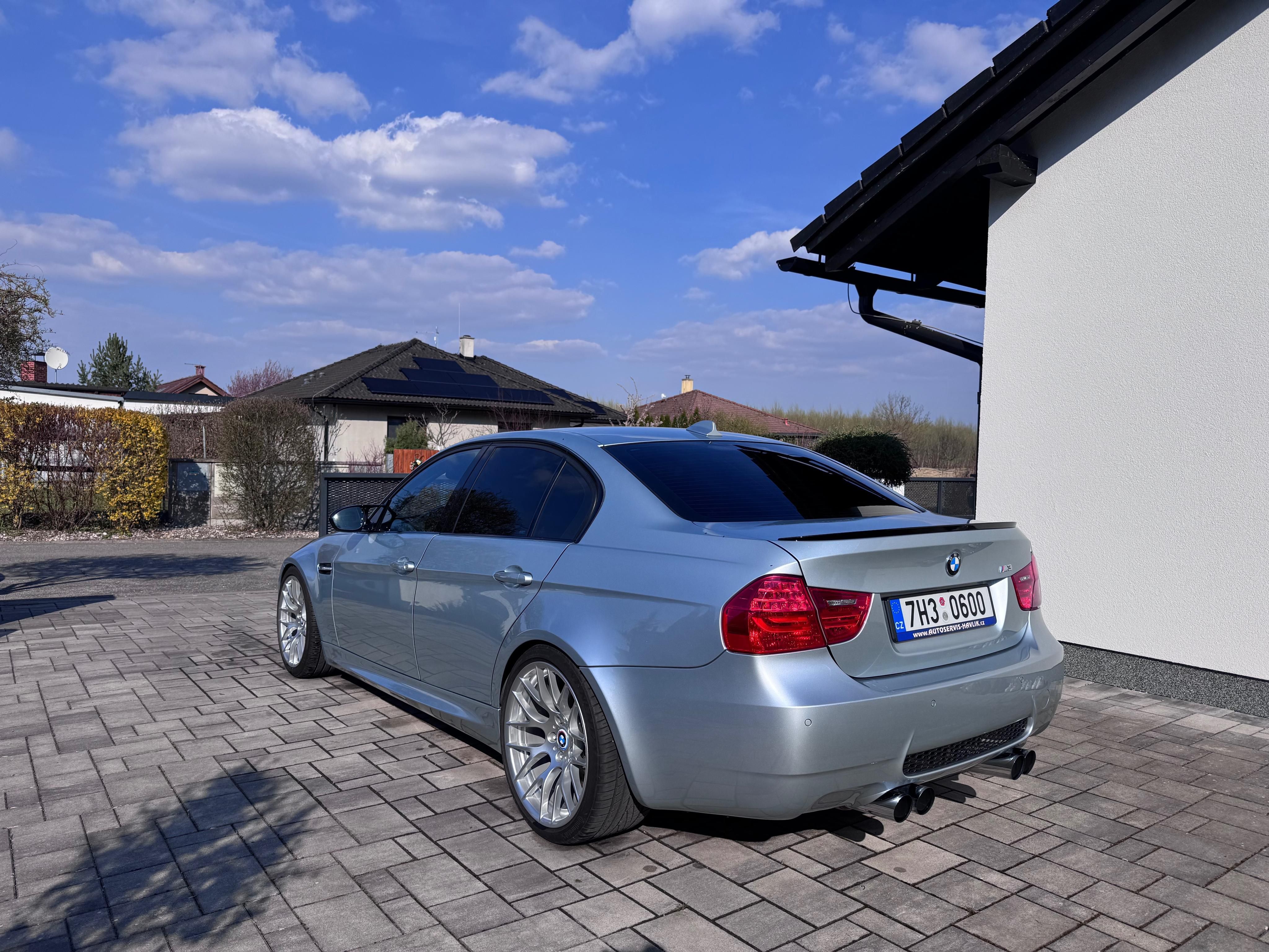 BMW M3 - fotka 2