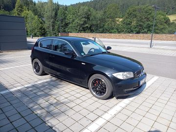 BMW 116i E81 coupe, 90 kW