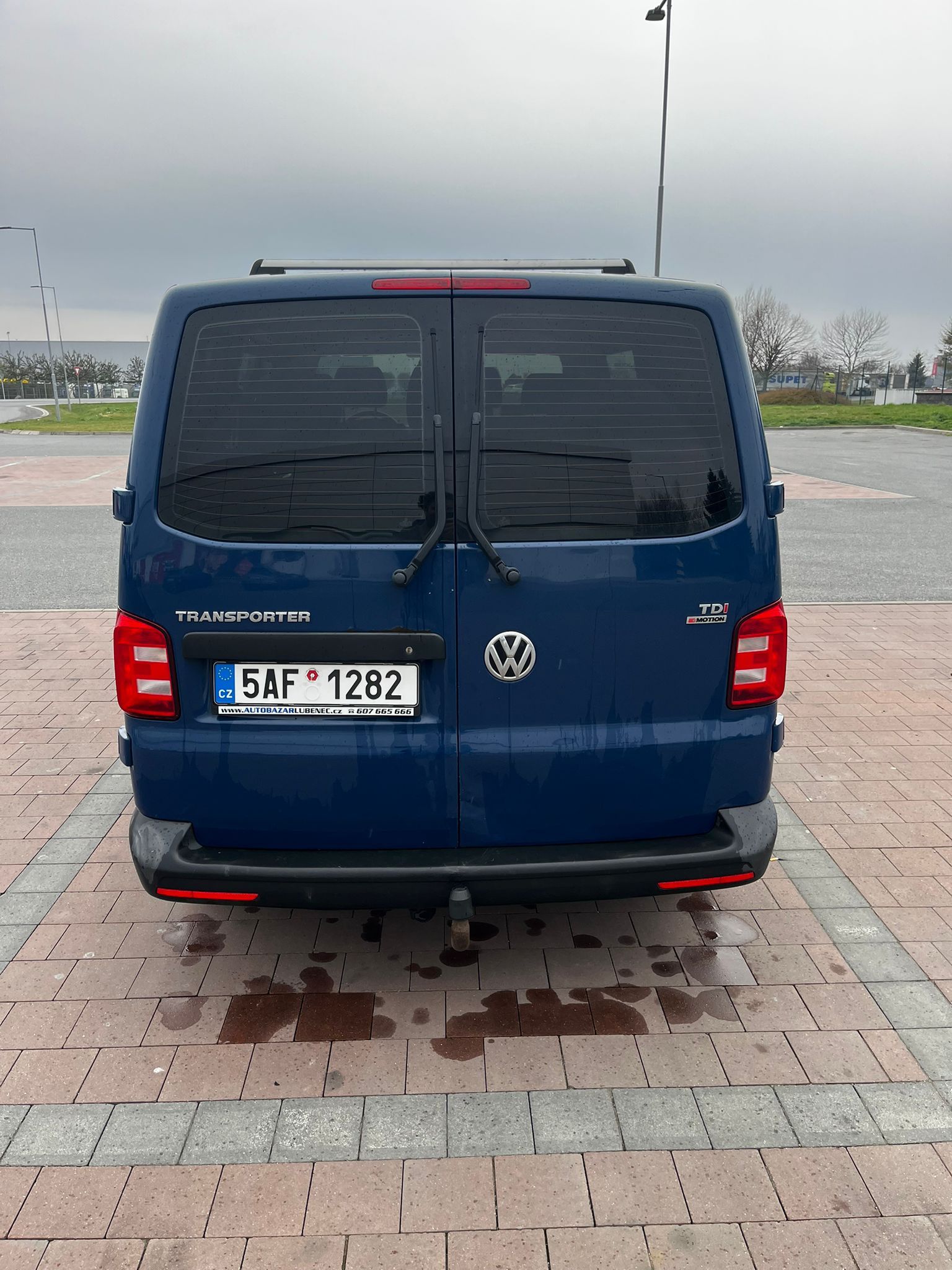 Volkswagen Transporter, VW T6 Transporter 2.0 TDI 4x4 - fotka 5