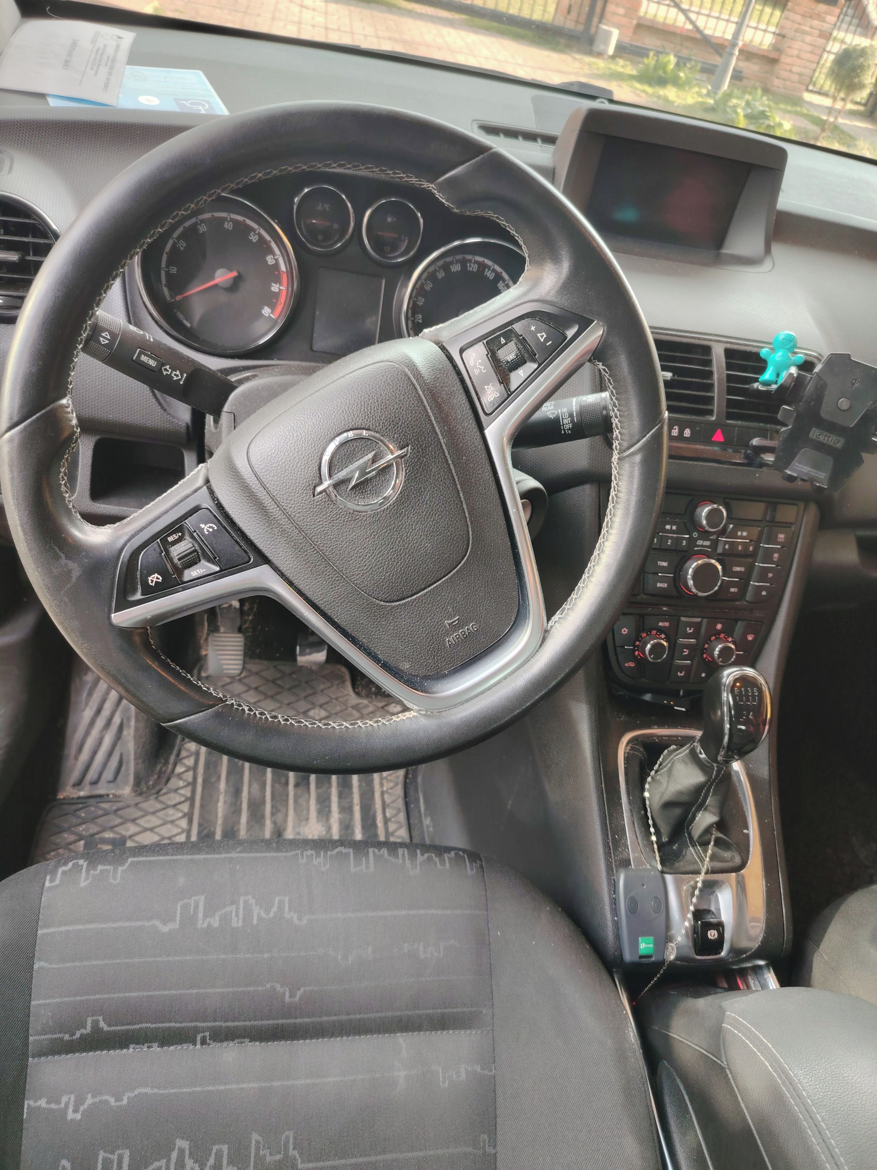 Opel Meriva, 1,4 turbo benzín - fotka 5