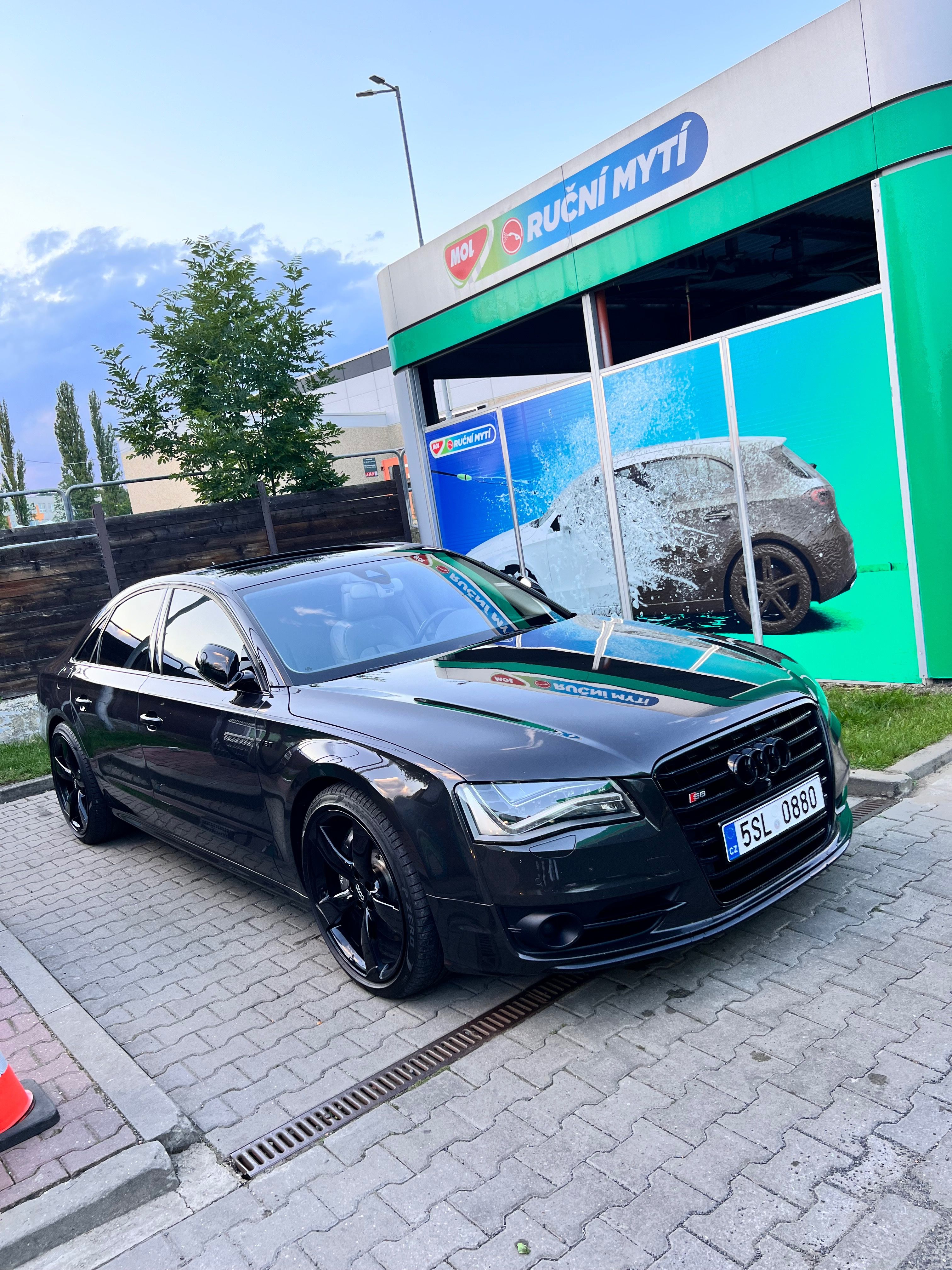Audi S8, Audi S8 D4 382 kW