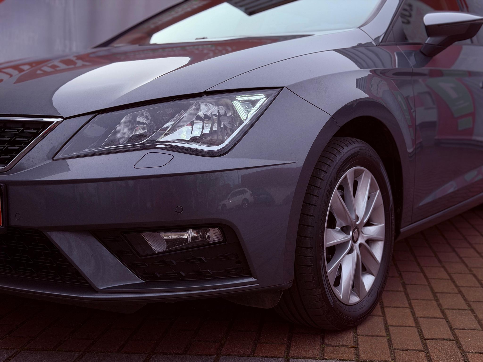 Seat Leon, 1.6 TDi DSG, Tažné, Navi - fotka 3