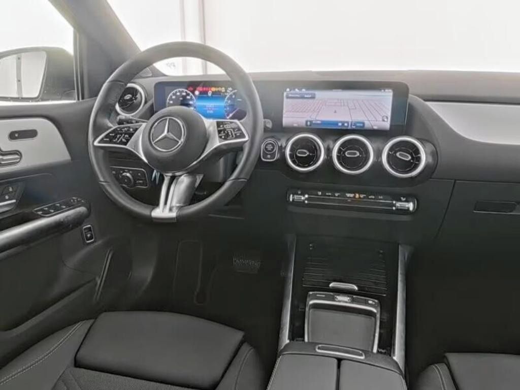 Mercedes-Benz Třídy B, 220 4M Progressive*MBUX*Navi* - fotka 5
