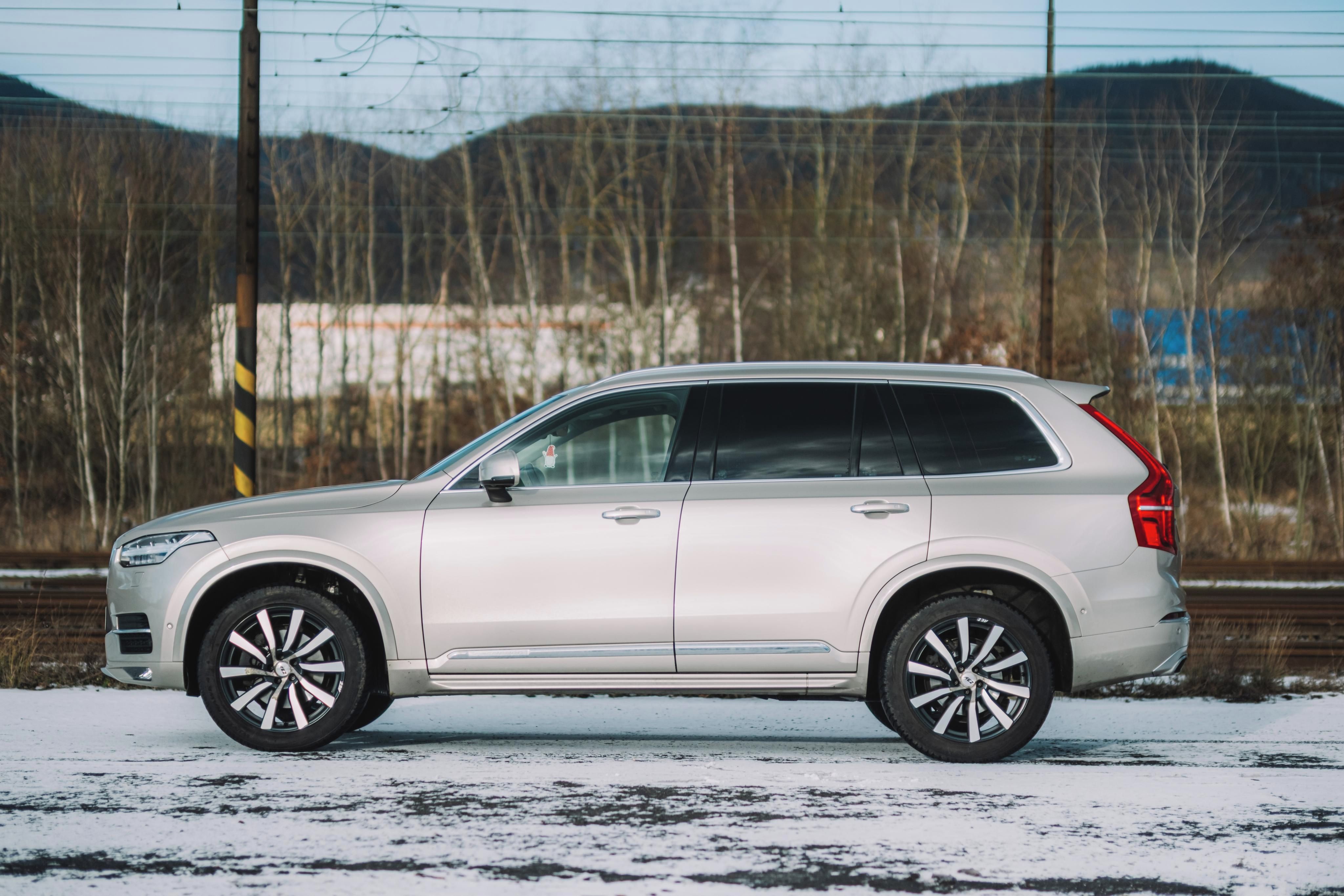 Volvo XC90, Volvo XC90 D5 Inscription - fotka 3