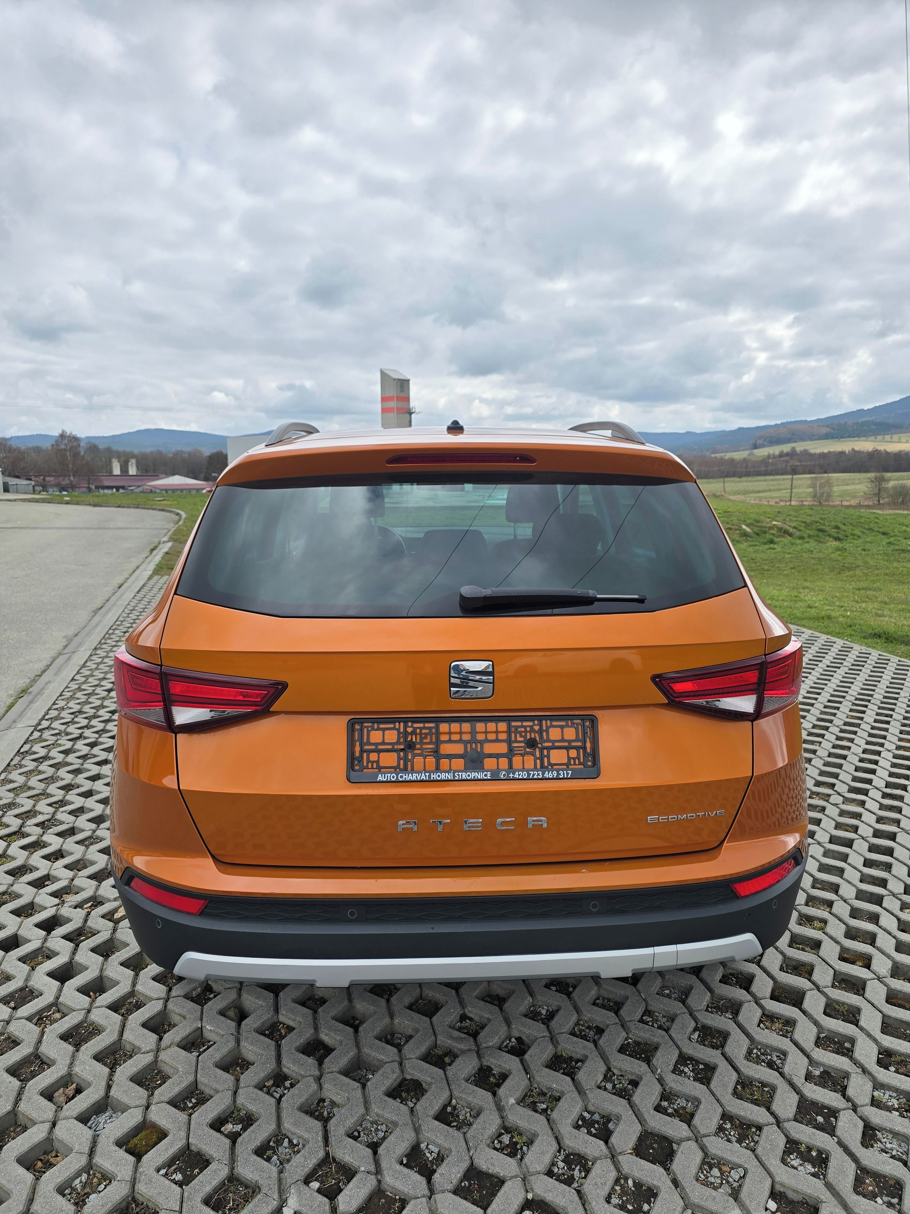 Seat Ateca, 1.0 TSI 85 Kw Style Výhřev - fotka 6