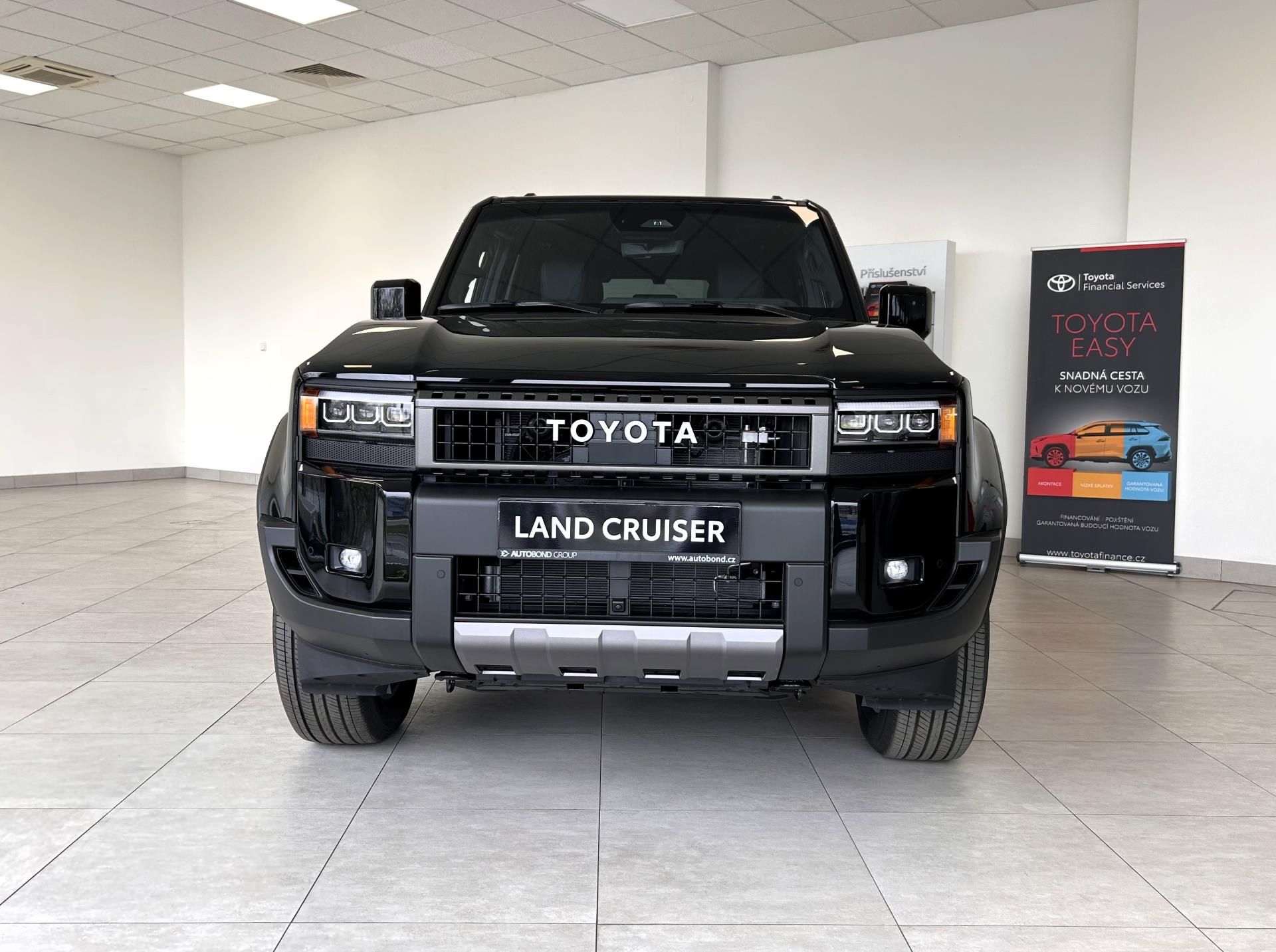 Toyota Land Cruiser, 2.8D MHEV 8AT 4x4, Ex. Skyview - fotka 2