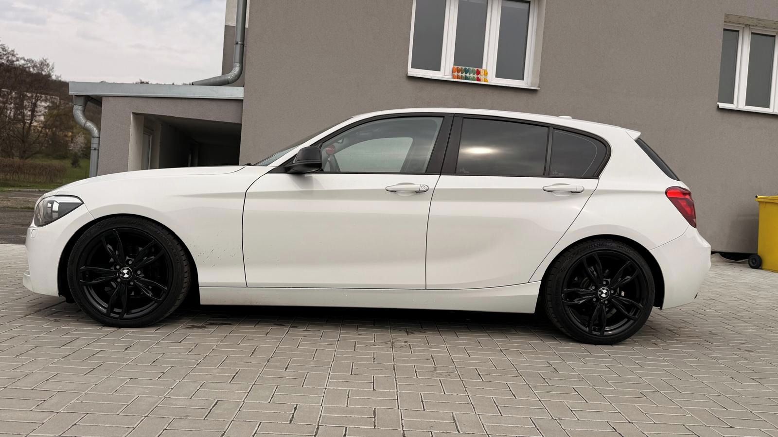 BMW Řada 1, BMW 116i M Paket - fotka 2