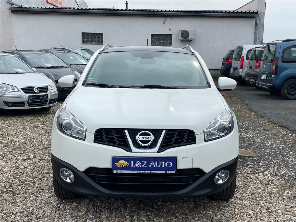 Nissan Qashqai, 2,0 i 16 V  4x4 - fotka 3