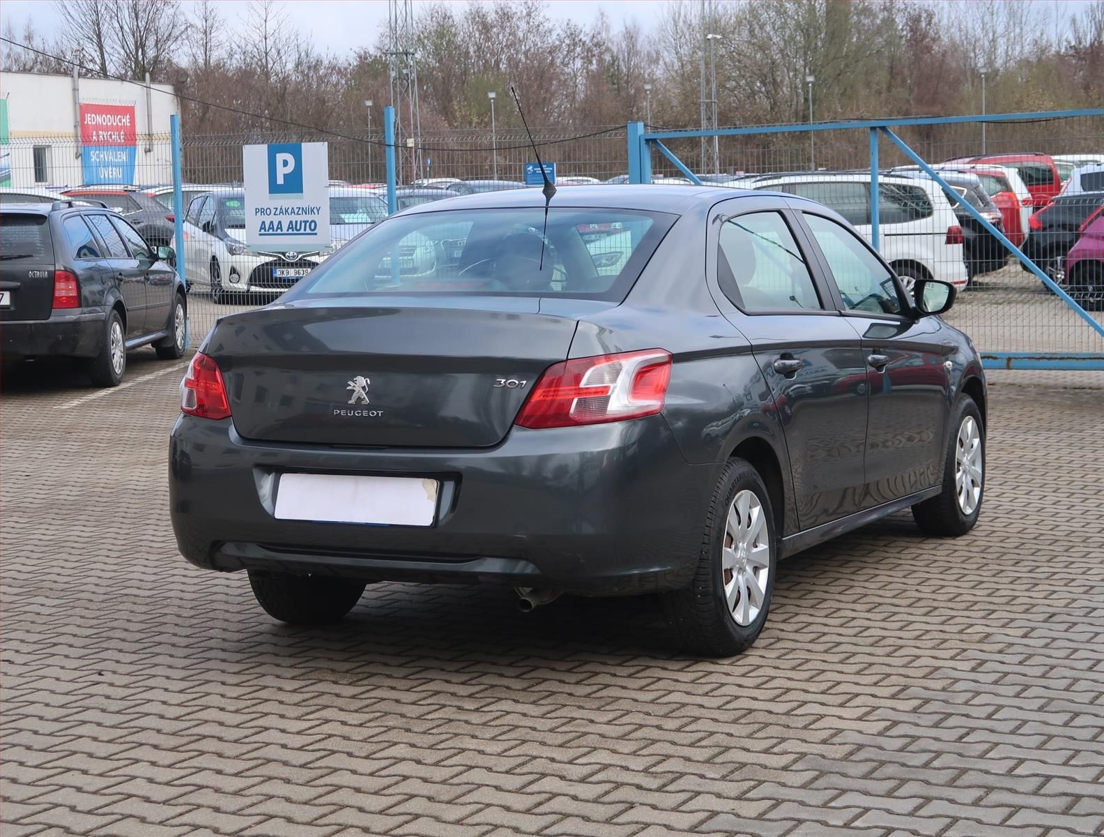 Peugeot 301, 1.2 VTi, Serv.kniha, Klima - fotka 5