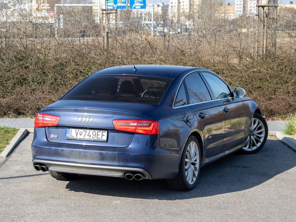 Audi S6 2013 из Чехии
