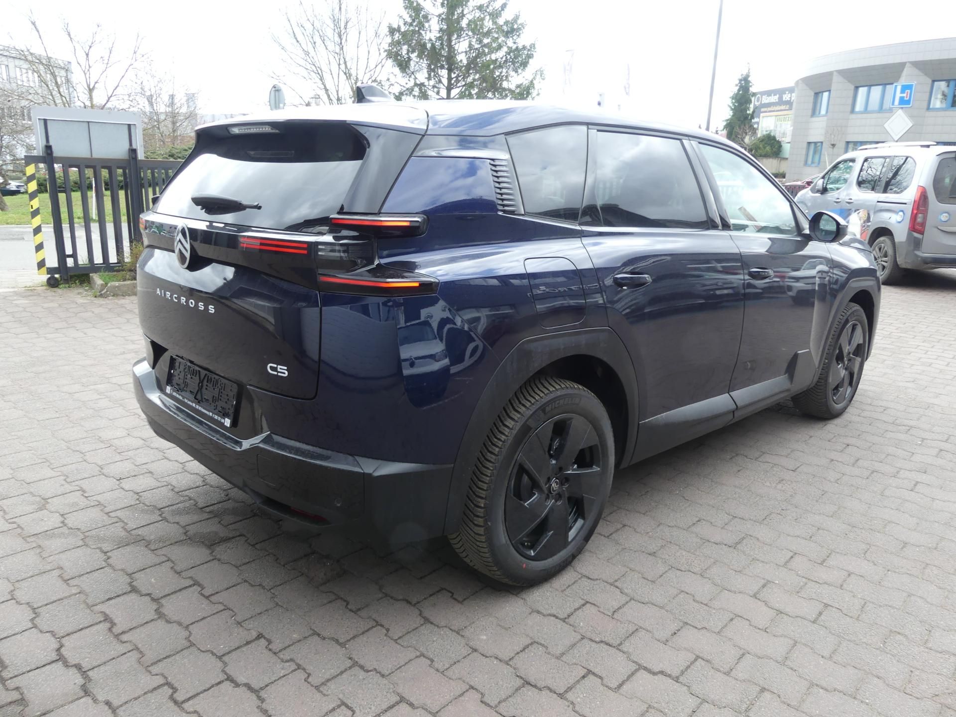 Citroën C5 Aircross, PLUS Hybrid 145k Automatic - fotka 5