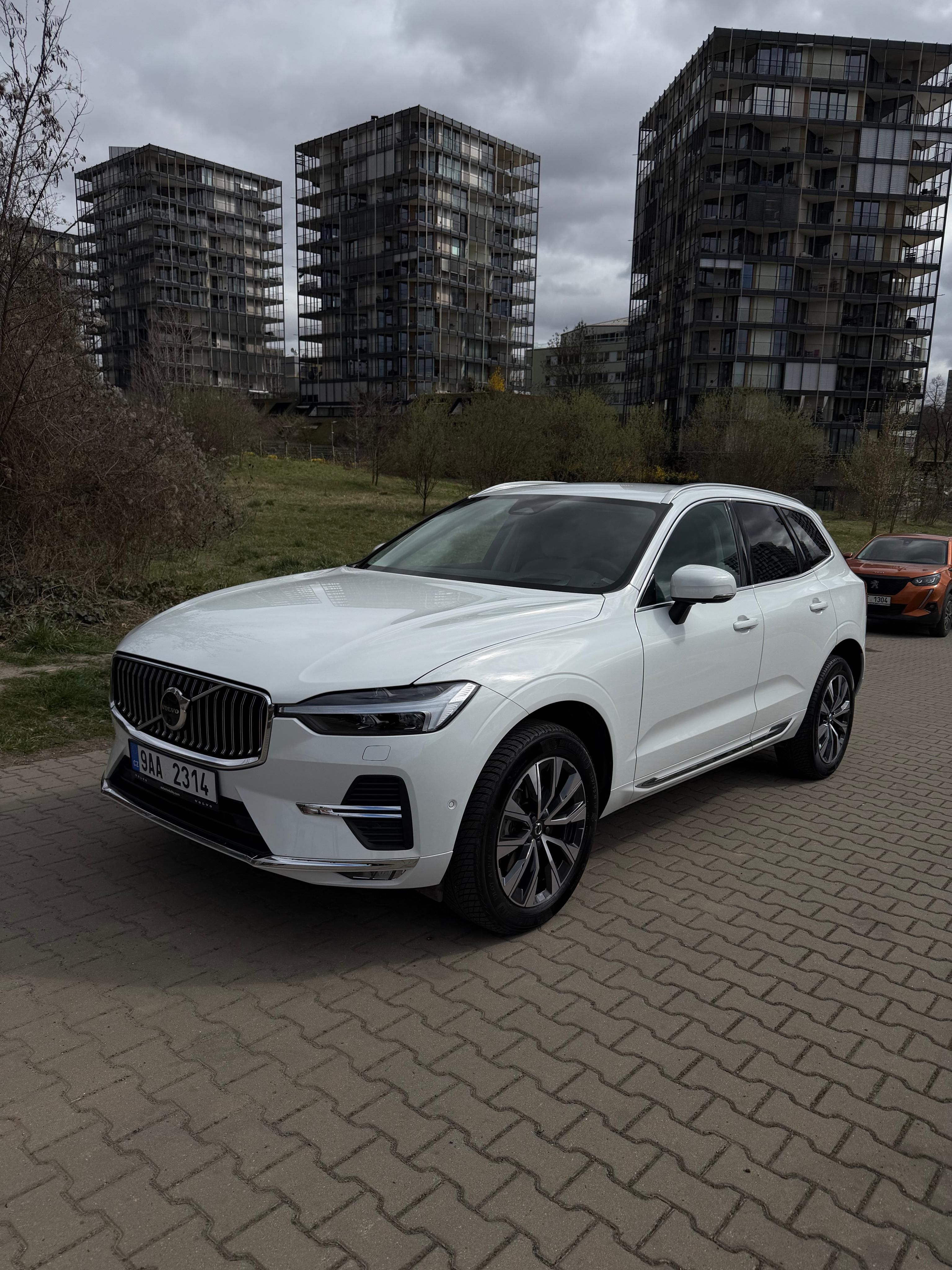 Volvo XC60, B4 - TOP - 360/Head-up/Bezklic