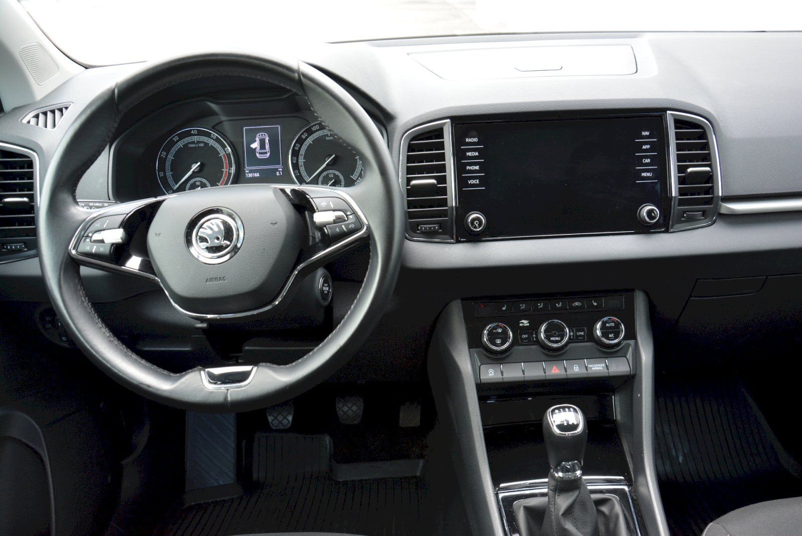 Škoda Karoq, 1.0 TSI 81 kW Ambition - fotka 5