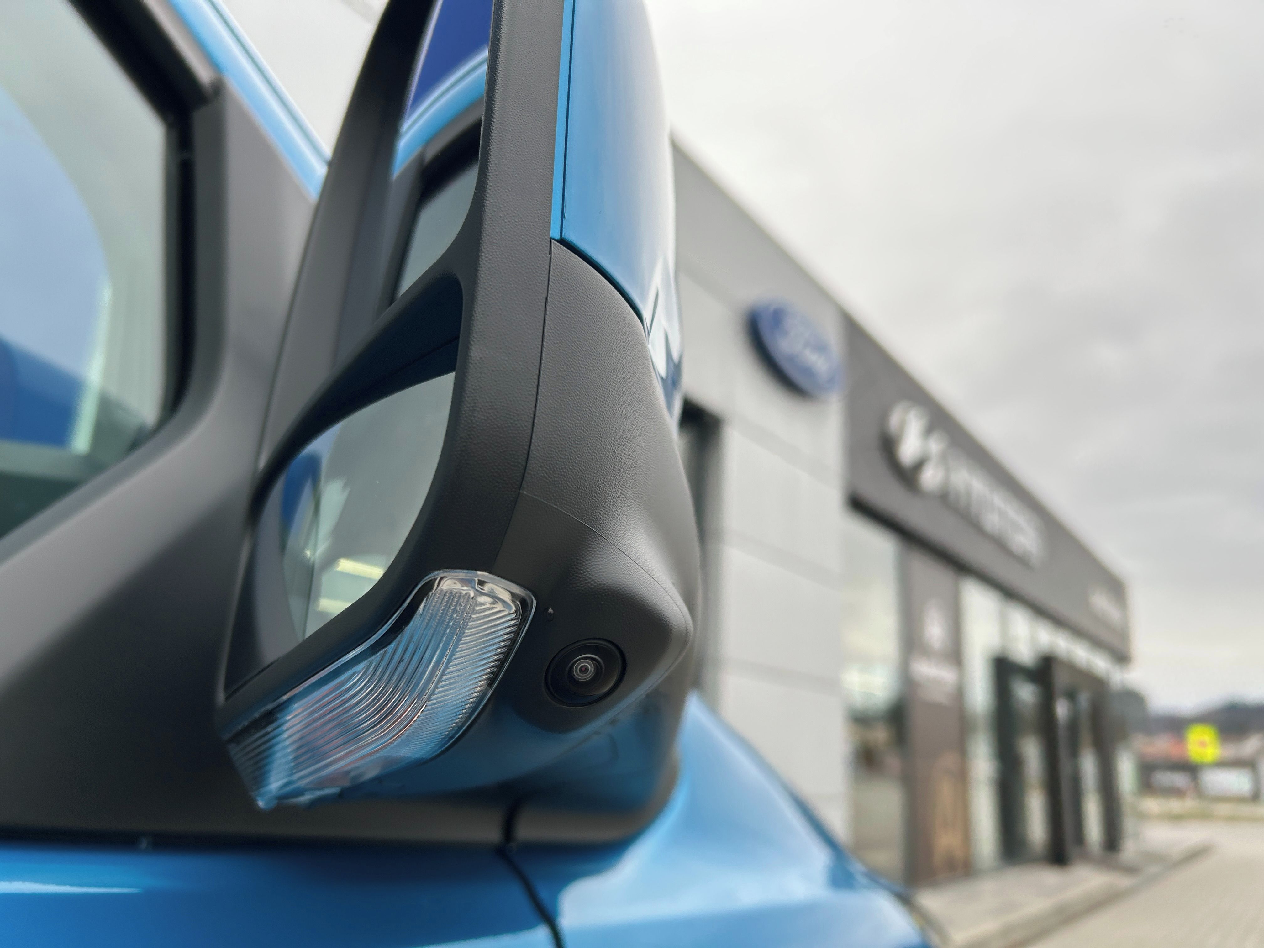 Ford Tourneo Custom, Titanium X L1 2.5 PHEV 171kW - fotka 6