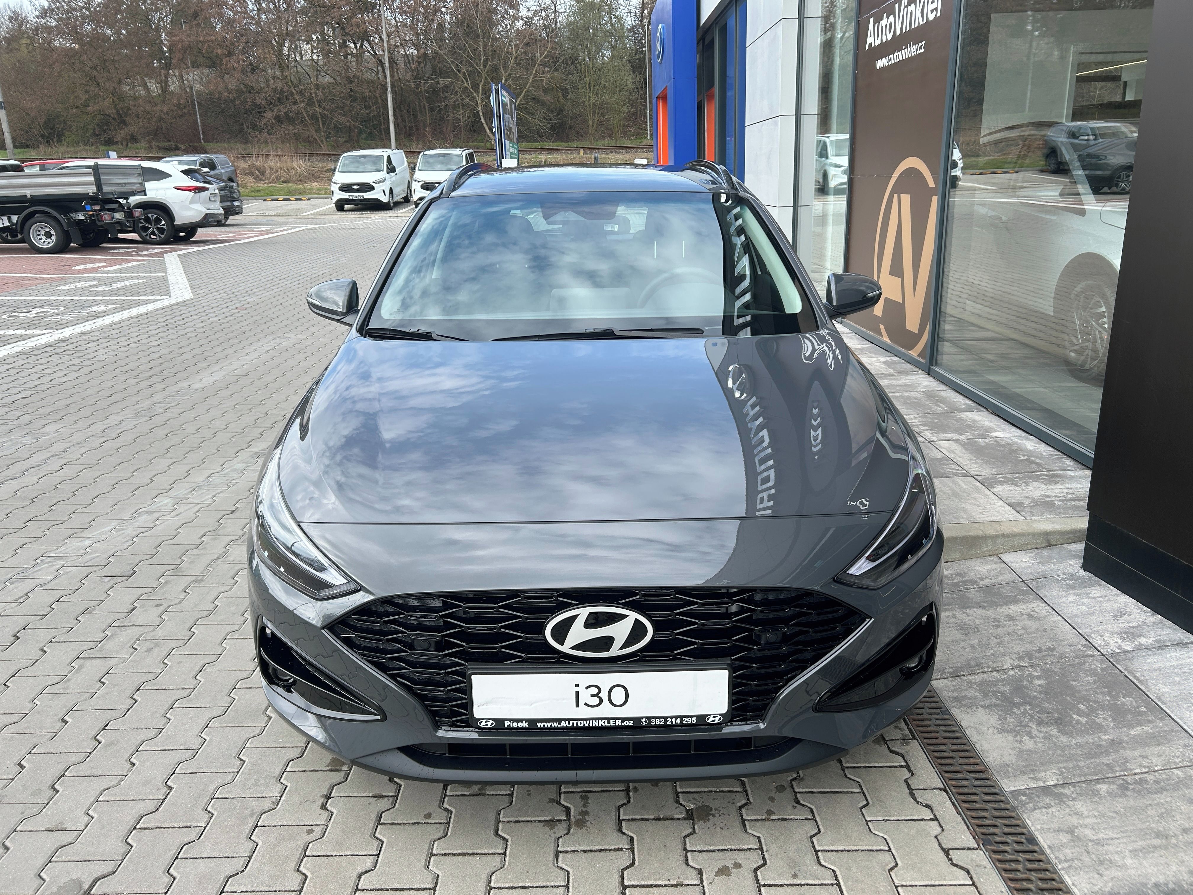 Hyundai i30, 26 WG 1,6 T-GDI DCT GO CZECH! - fotka 2