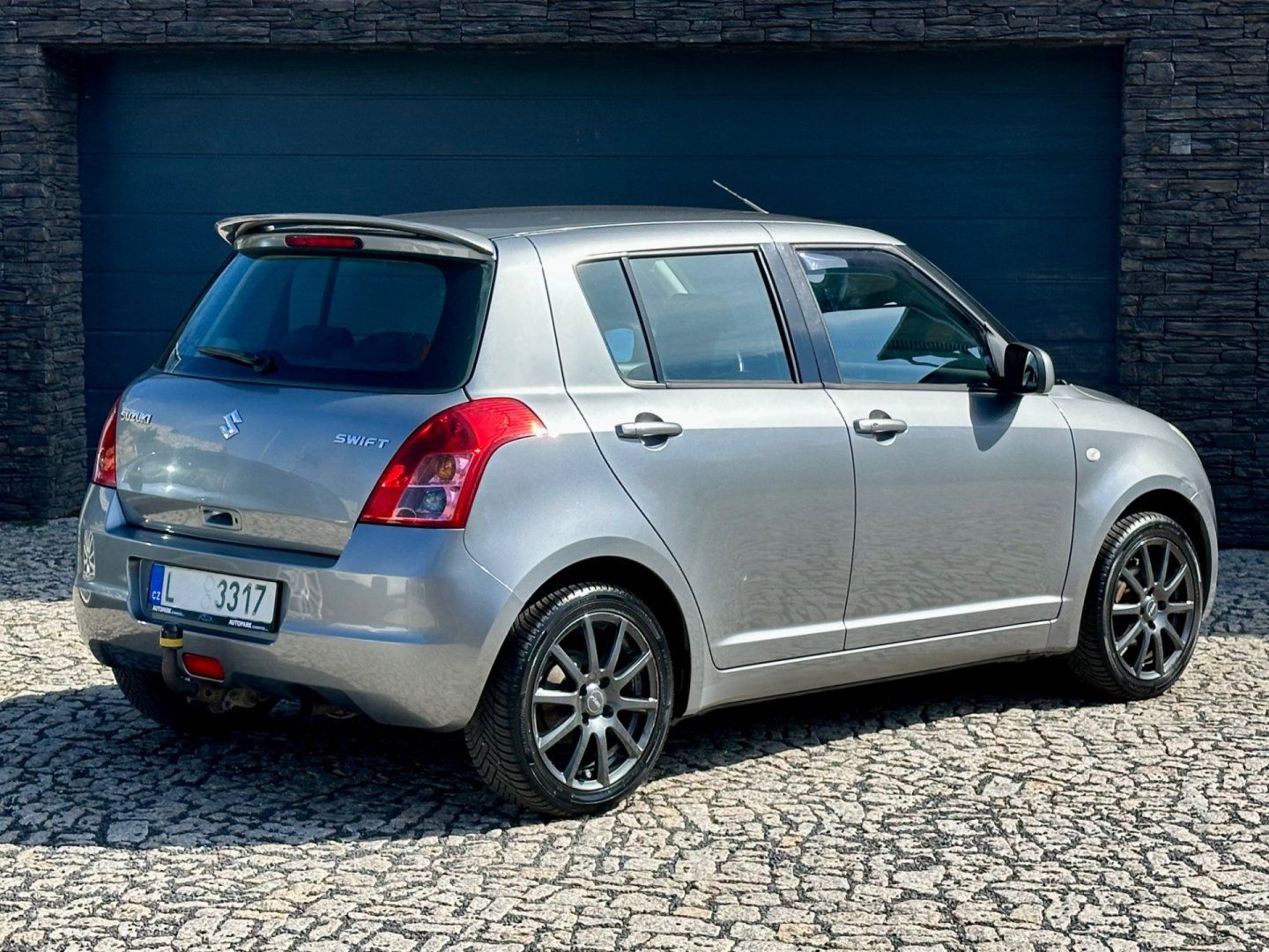 Suzuki Swift, 1.5 16V Sport - fotka 6