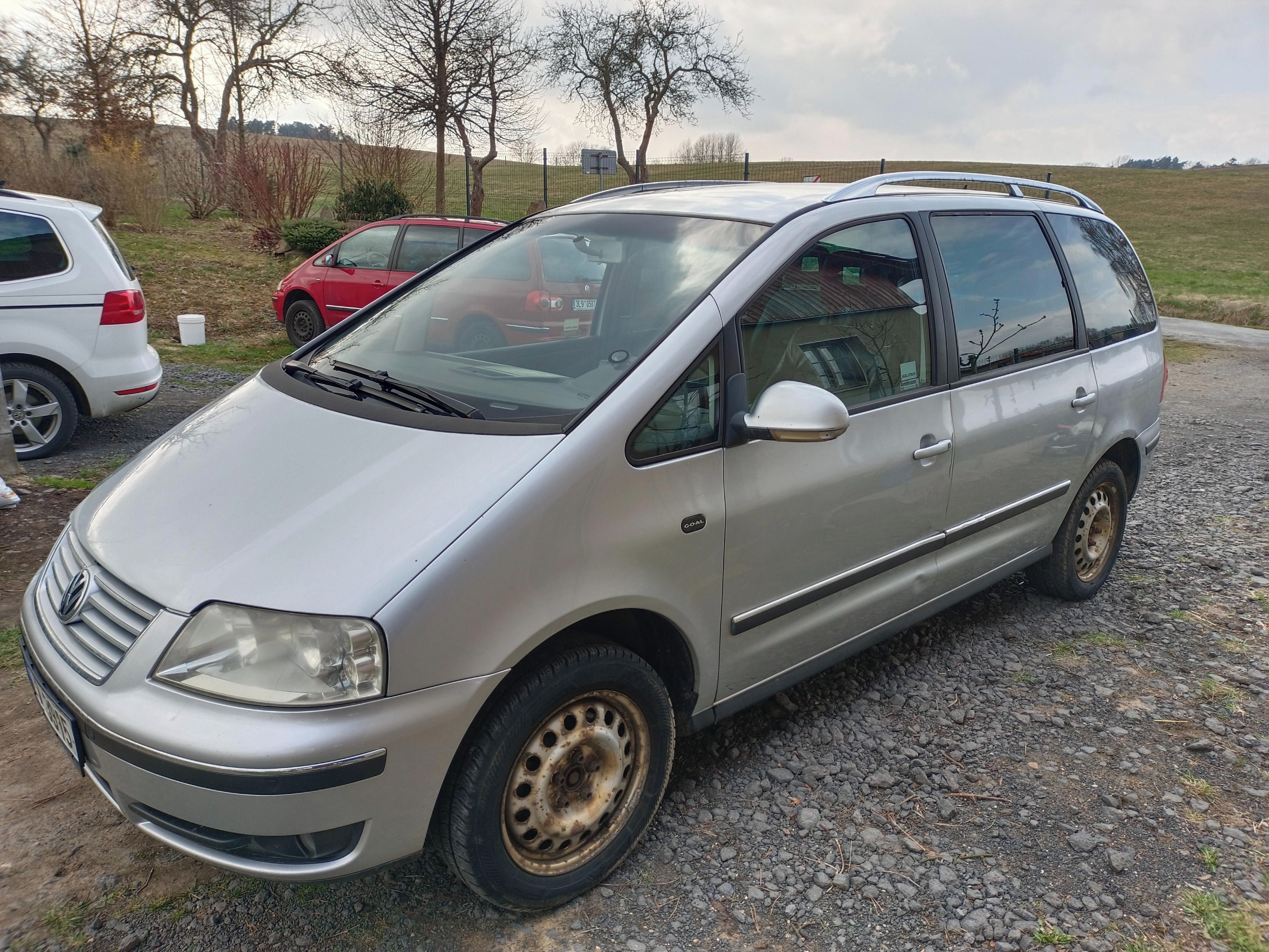 Volkswagen Sharan, 1,9 1.9 TDi ASZ 96kW tažné - fotka 4
