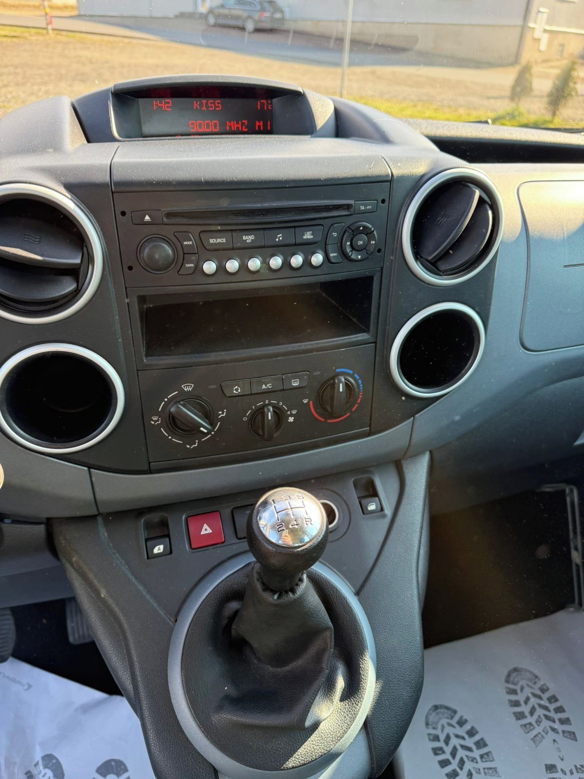 Peugeot Partner Tepee, 1,6i TOP STAV - fotka 6