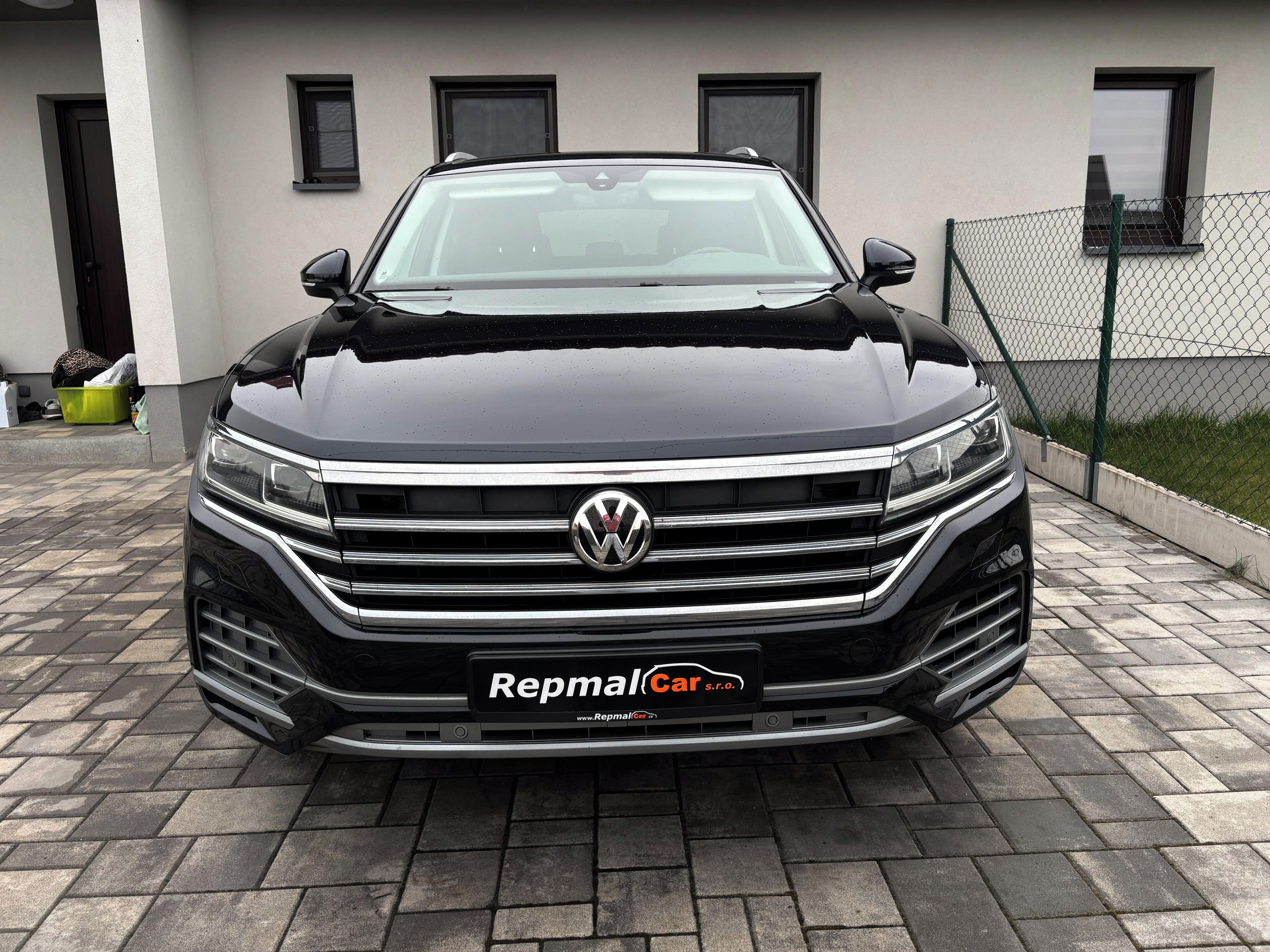 Volkswagen Touareg, 3.0TDi V6 4motion - fotka 2