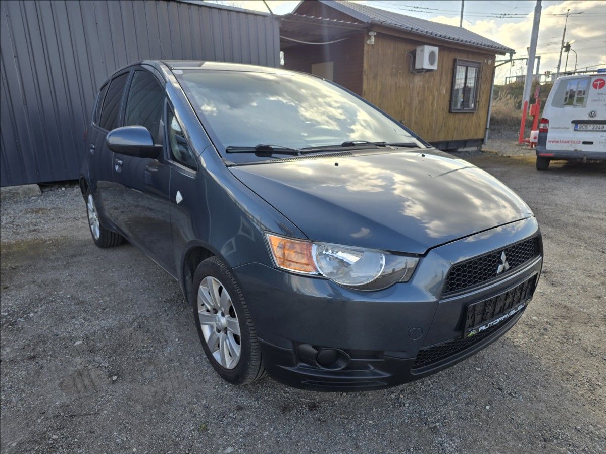 Mitsubishi Colt, 1,1 i  INFORM - fotka 3