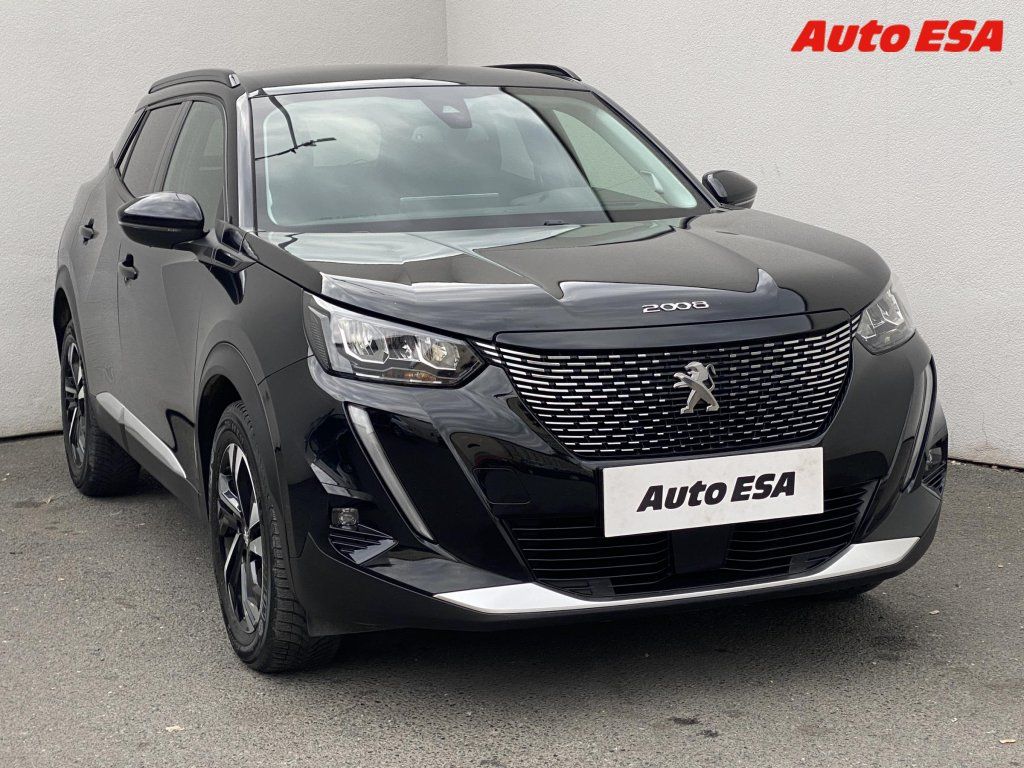 Peugeot 2008, 1.5HDi,Allure,navi,kamera