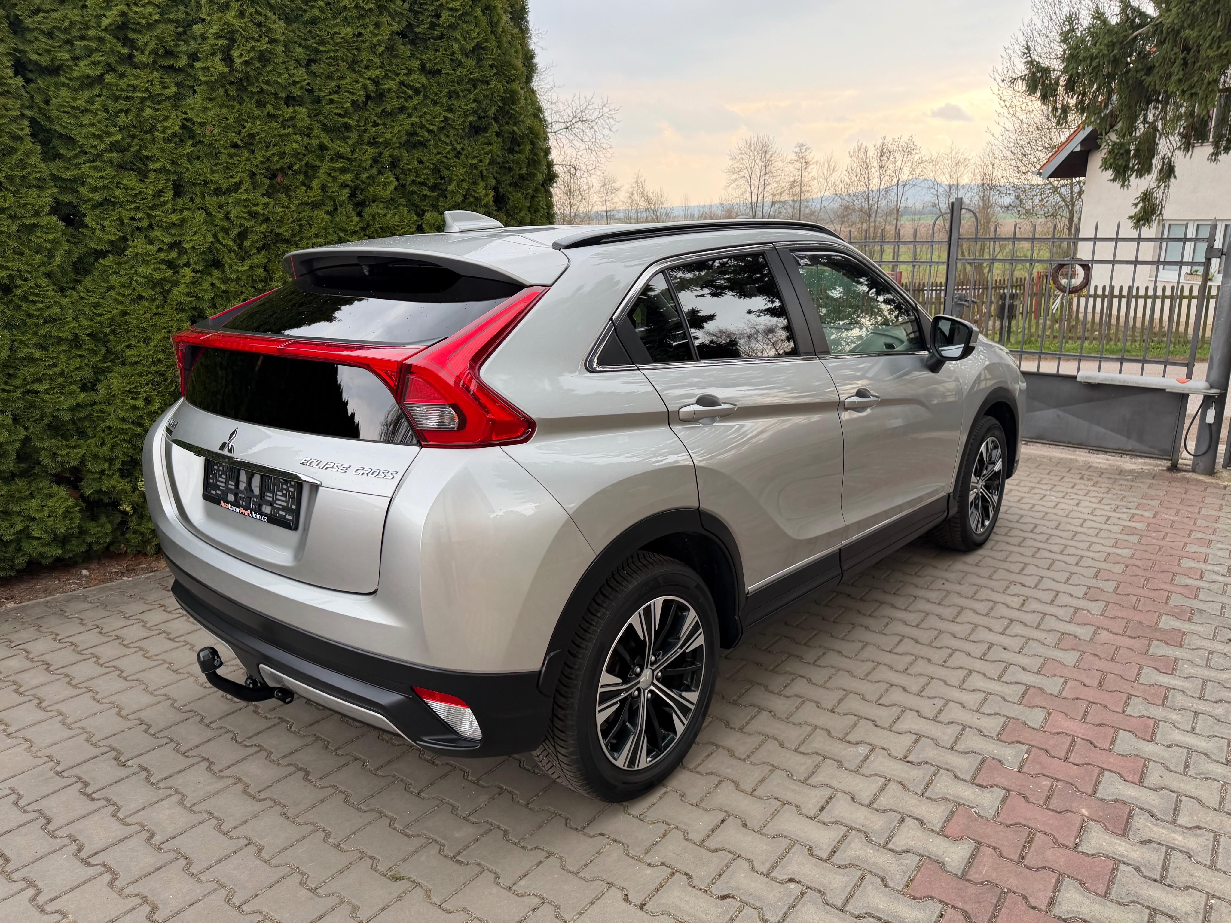 Mitsubishi Eclipse Cross, 1,5T-i Active ,automat , Tažné - fotka 4