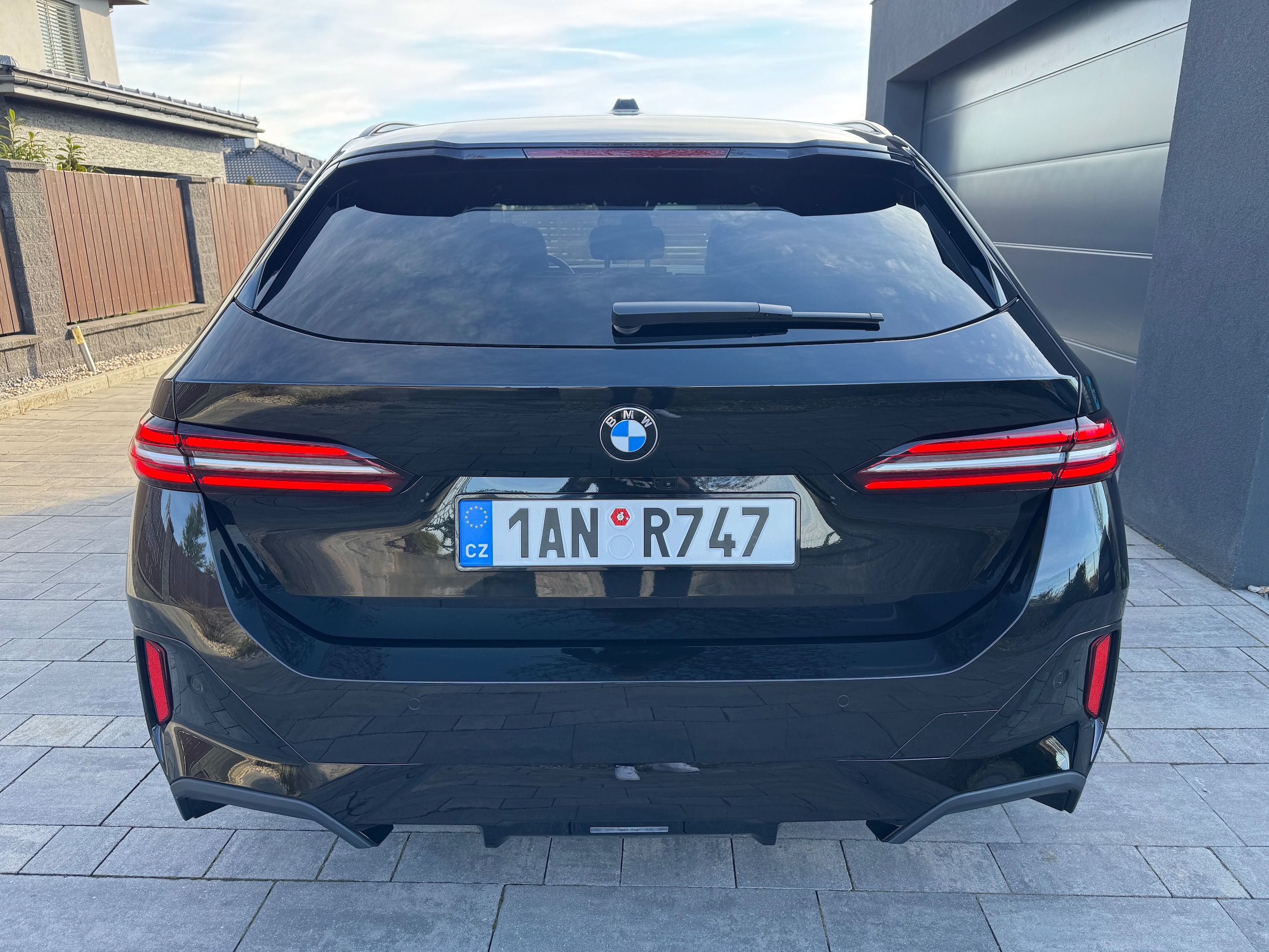 BMW Řada 5, 520i M-Sport Tažné Záruka 8/28 - fotka 5