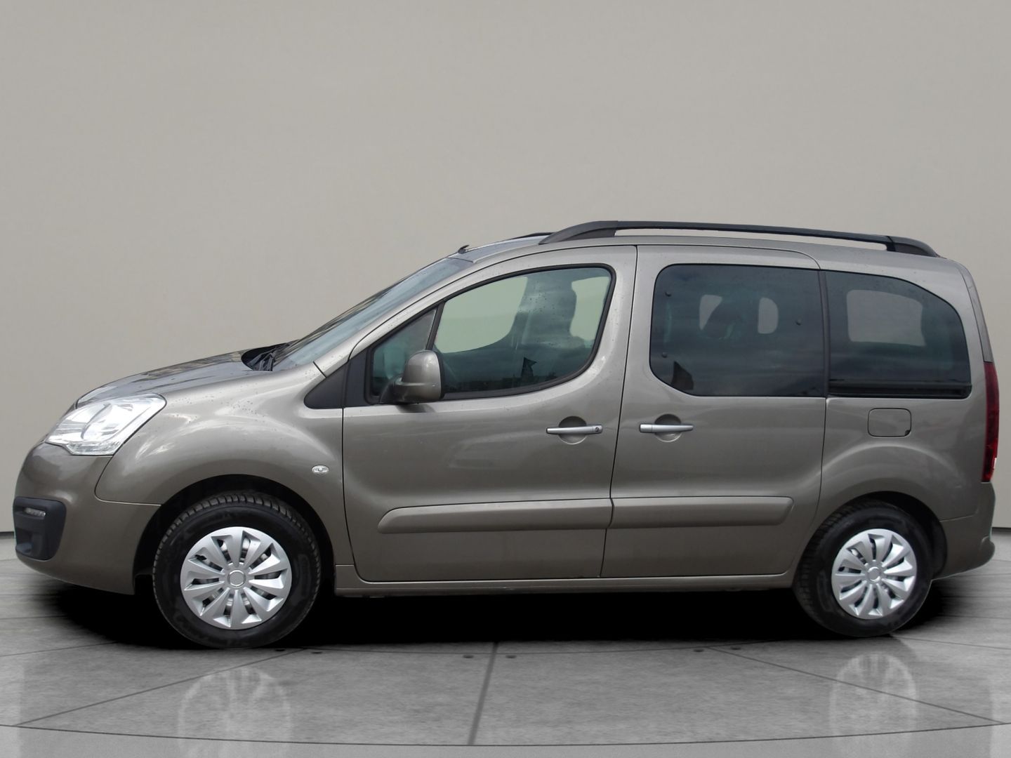 Citroën Berlingo, 1,6HDi ČR 1.MAJ.! -21%DPH ! - fotka 3