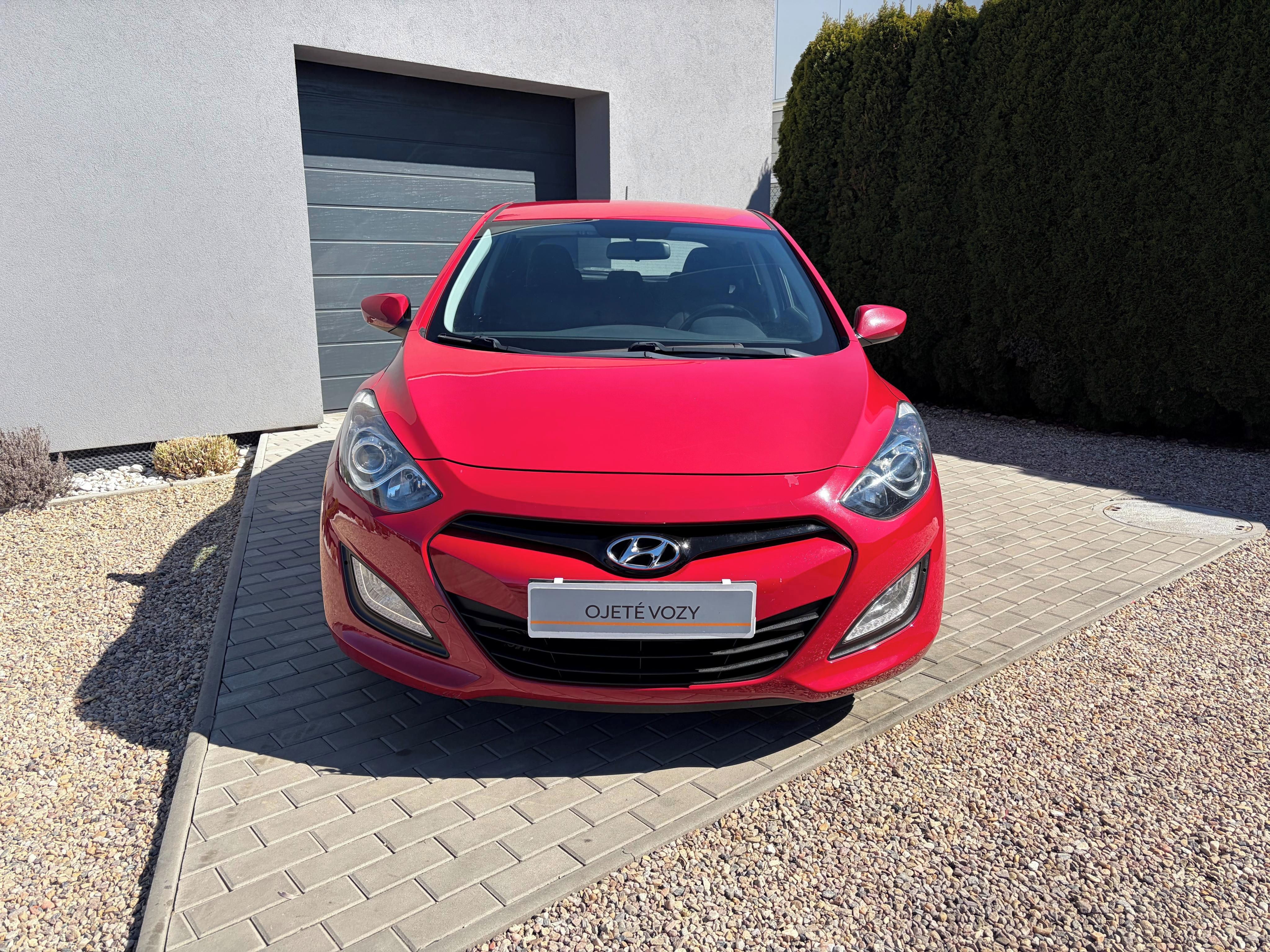 Hyundai i30, 1.4i 73KW, Tažné zařízení - fotka 2