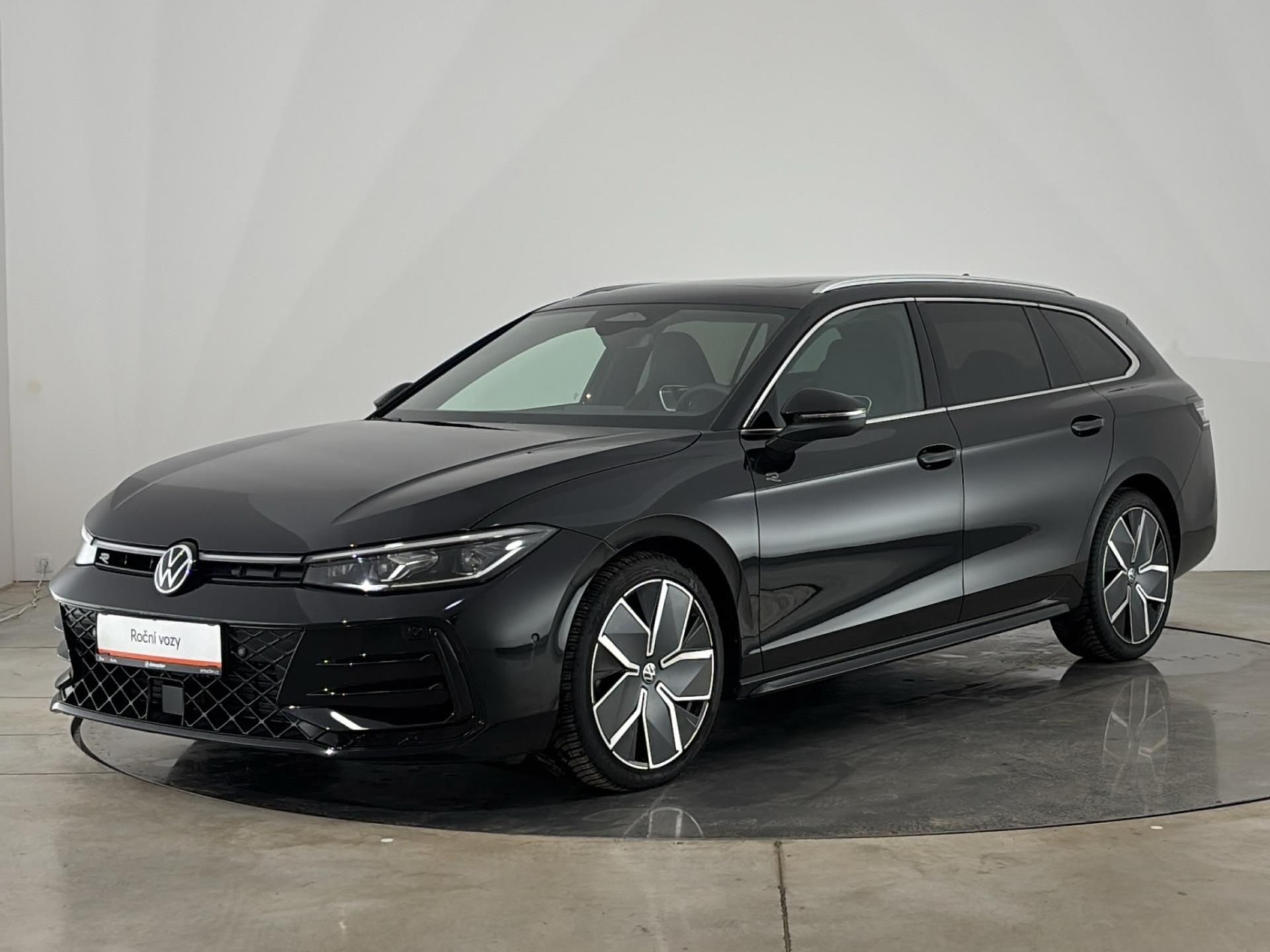 Volkswagen Passat, 2.0 TDI DSG / 110 kW R-Line Pe