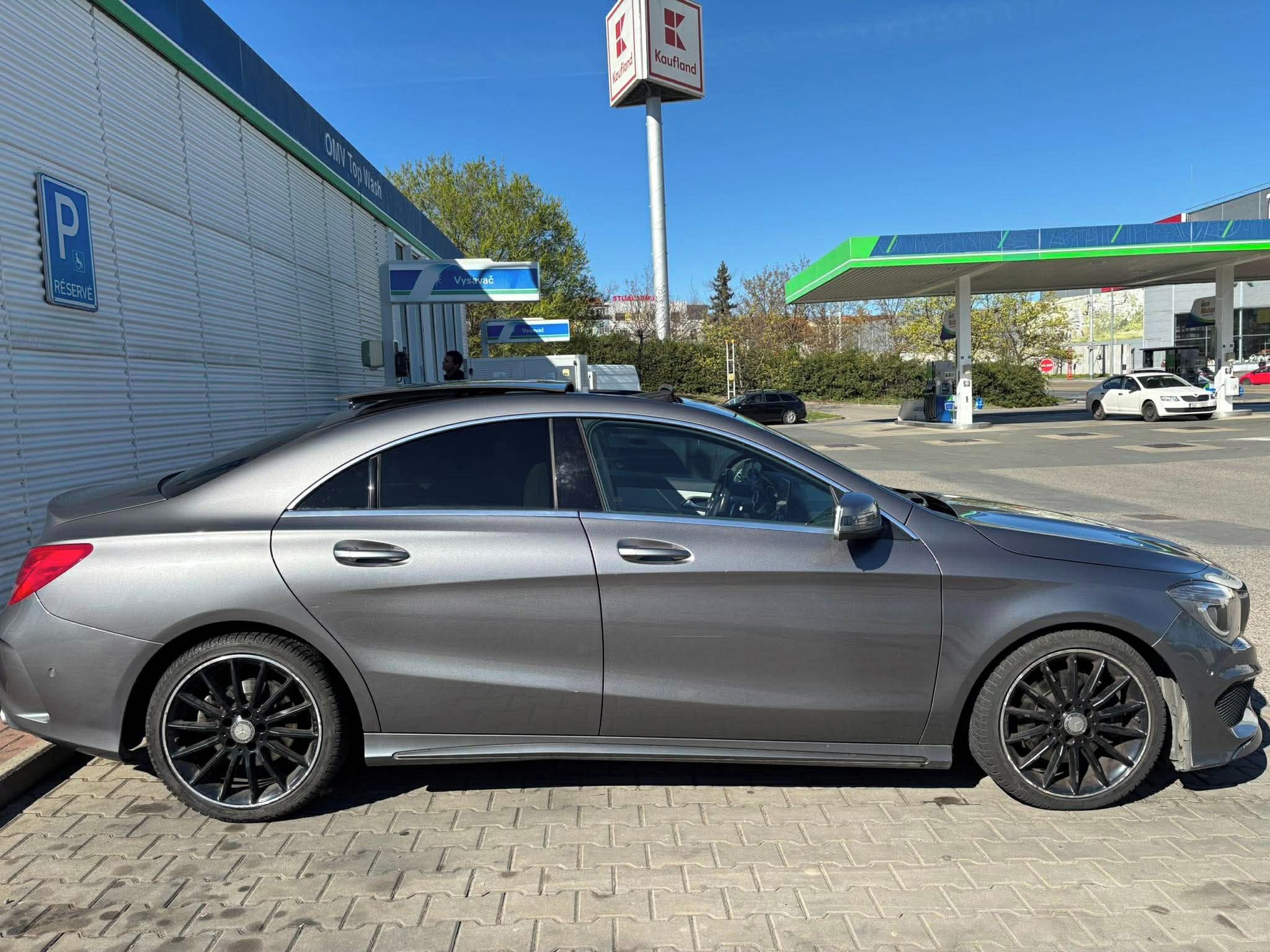 Mercedes-Benz CLA, Mercedes-Benz CLA 220 CDI - fotka 6