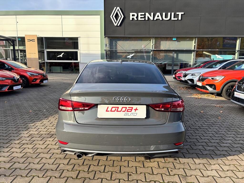 Audi A3, 1.6 TDI 85 kW - fotka 6