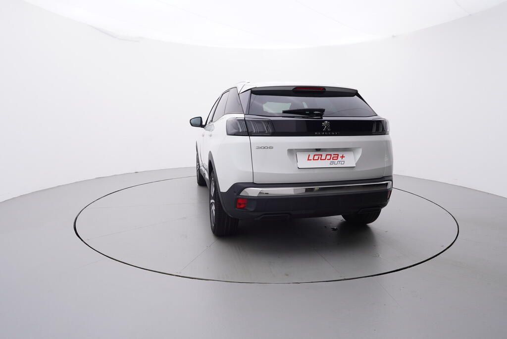 Peugeot 3008, Allure Pack 1.2 96 kW - fotka 4
