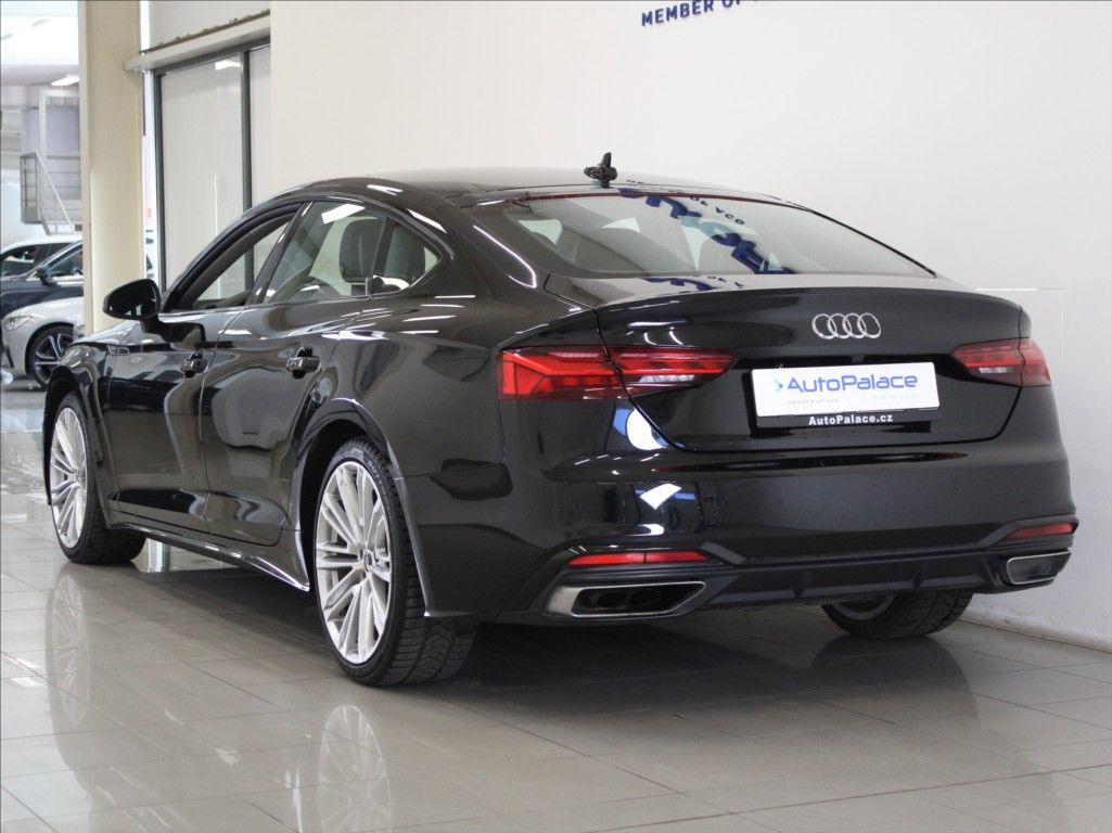 Audi A5, 2,0 40TDi S-Line 55tkm. ČR - fotka 3