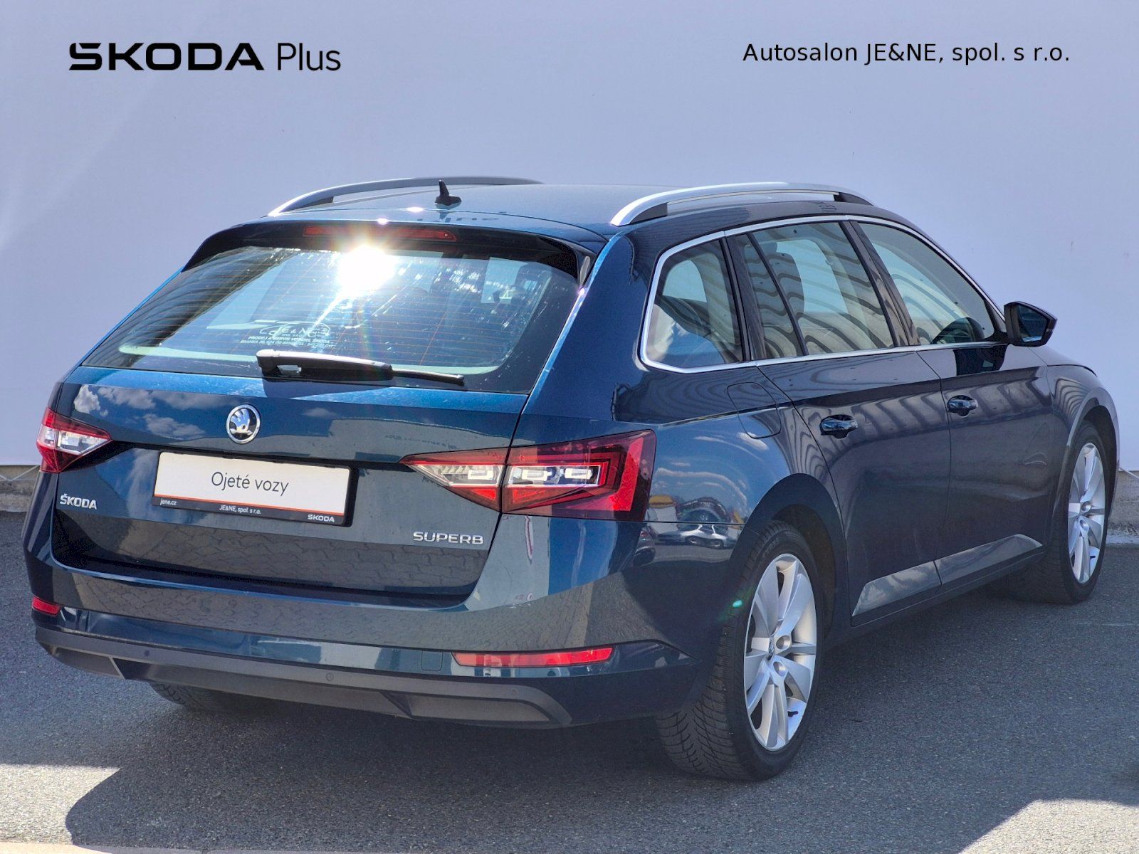 Škoda Superb, Style 2.0 TDI 110kW Combi - fotka 2