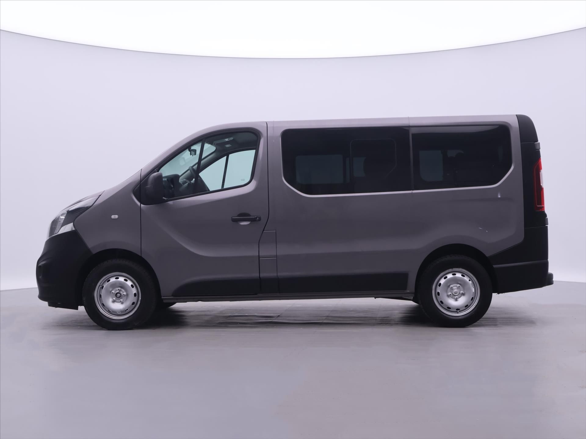 Opel Vivaro, 1,6 CDTI 92kW 9-Míst Klima - fotka 4