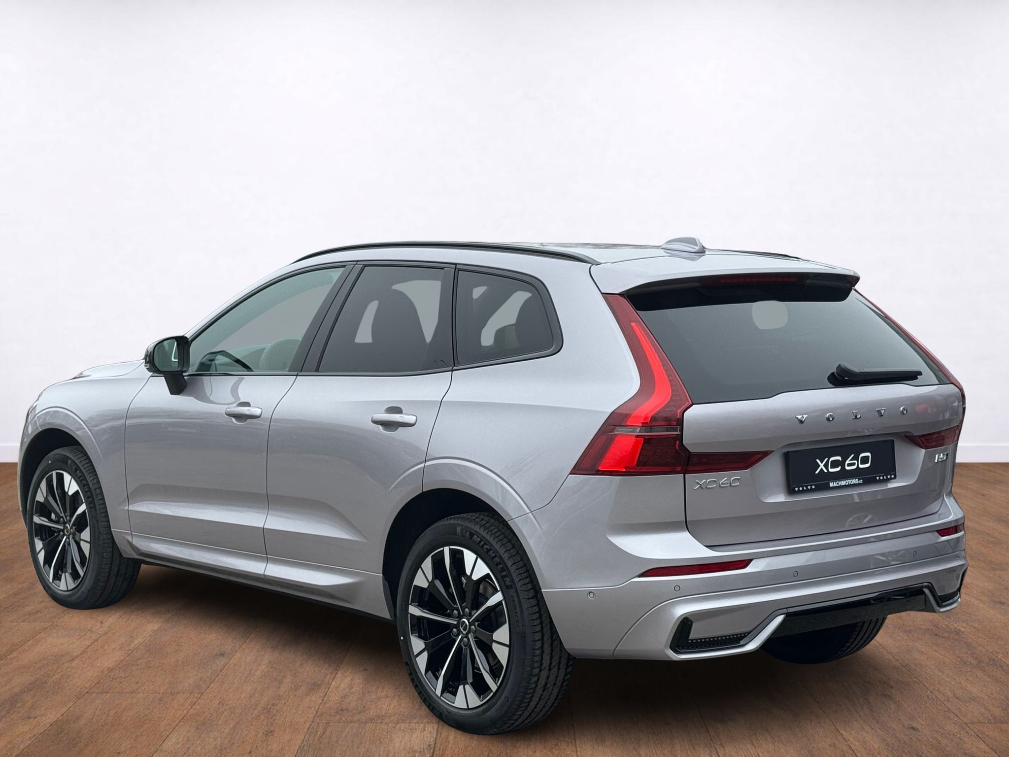 Volvo XC60, PLUS B5, 360°, FULL LED - fotka 3