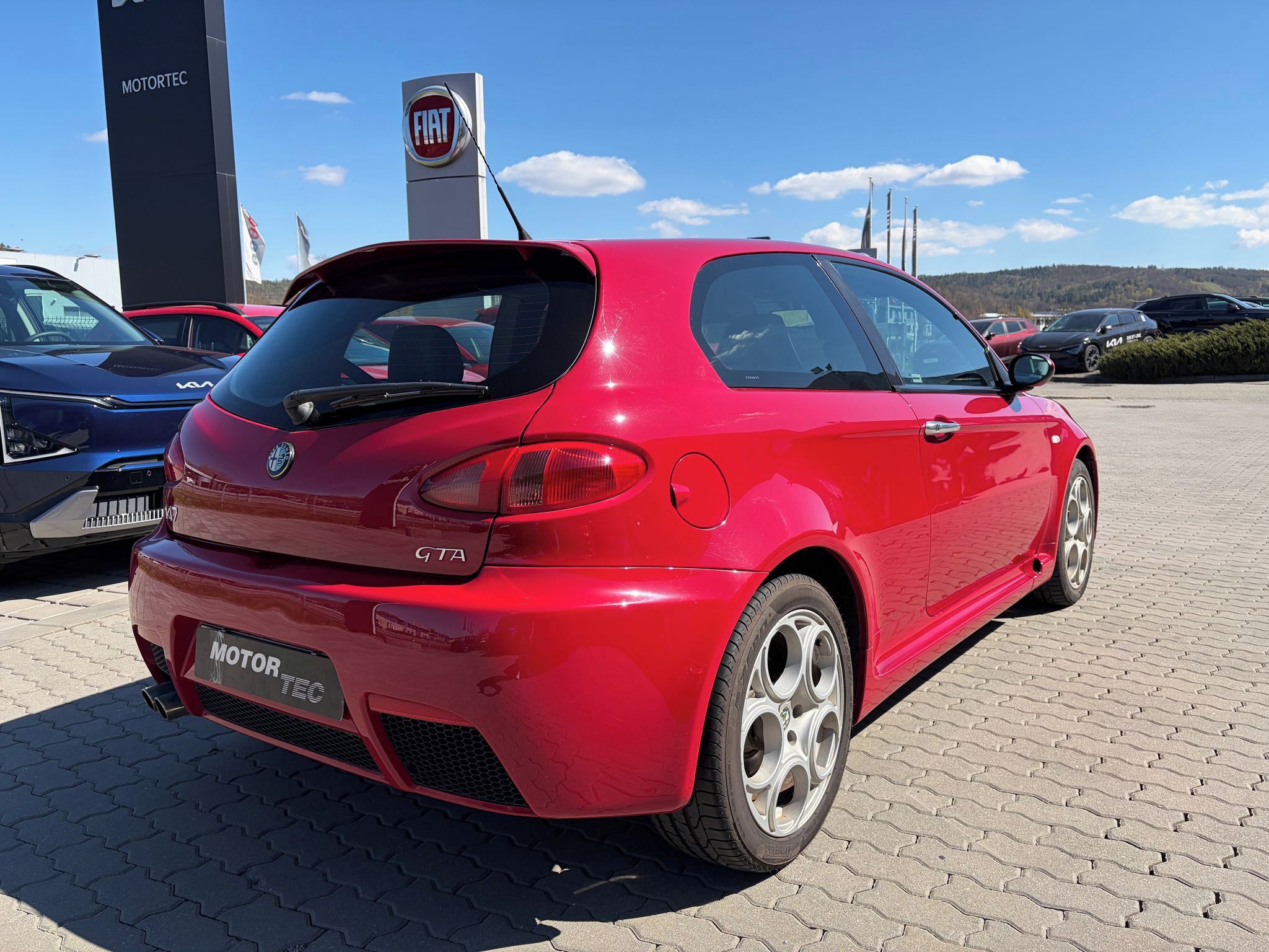 Alfa Romeo 147, GTA 3.2 V6 250k Rosso - fotka 3