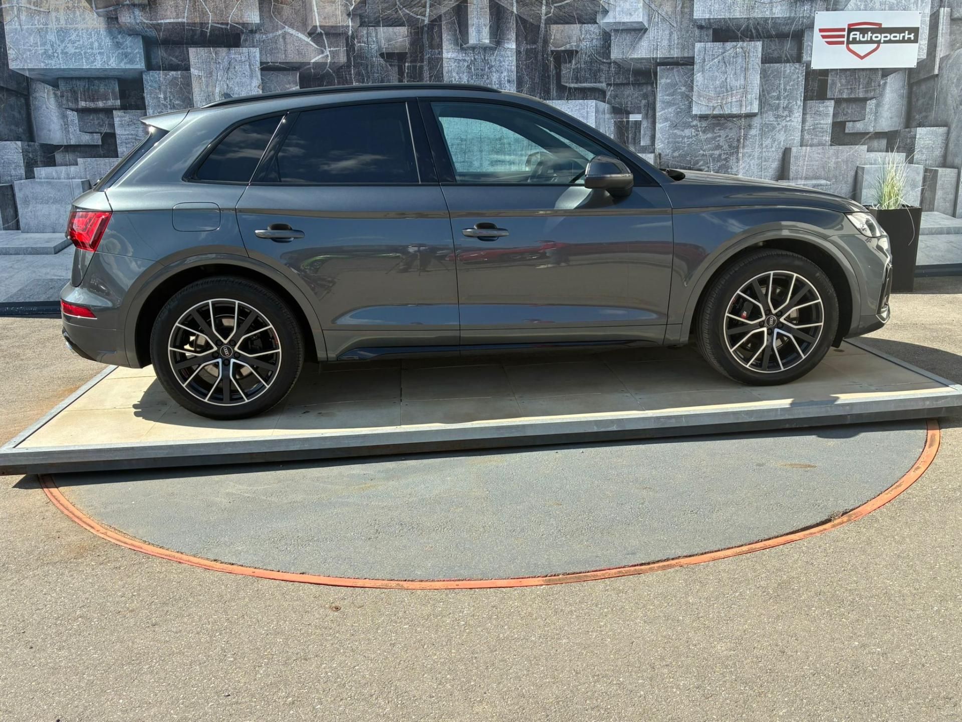 Audi SQ5, 3.0TDi,251KW,4x4,DPH,B&O,SLINE - fotka 5
