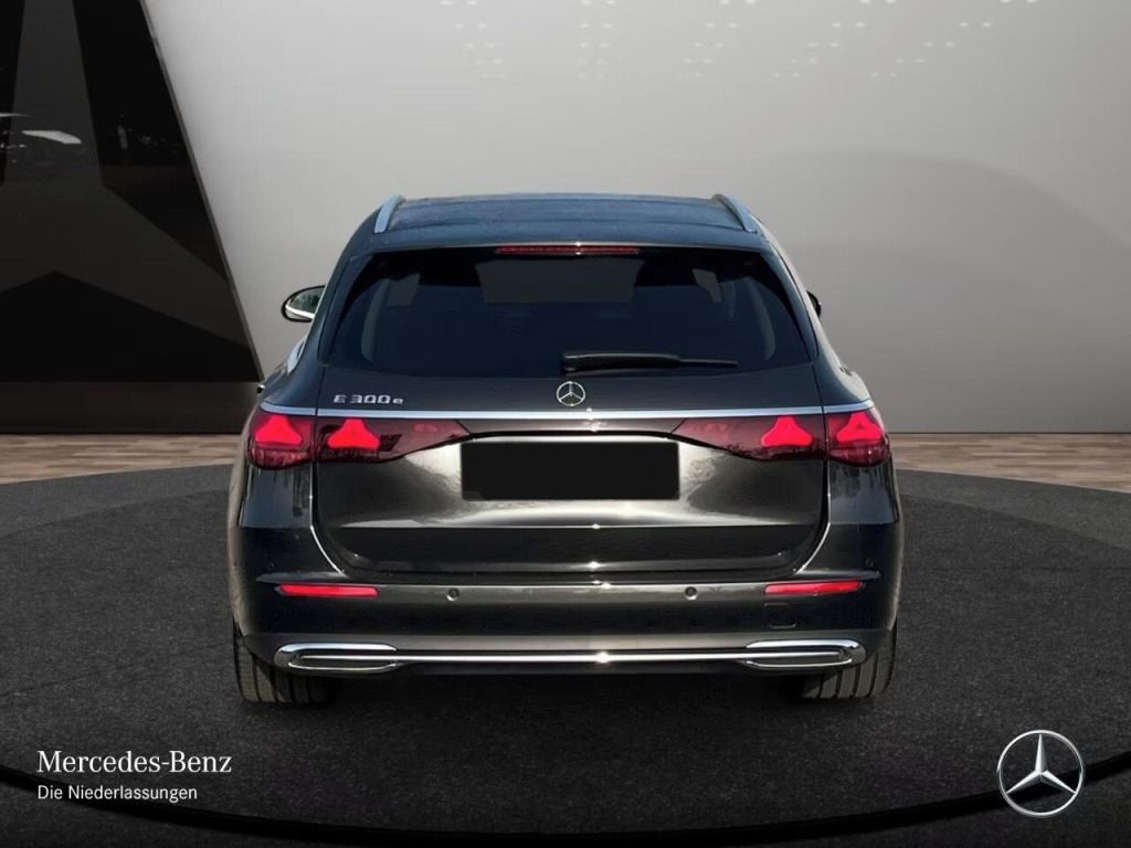 Mercedes-Benz Třídy E, 300 e T Avantgarde Advanced - fotka 6