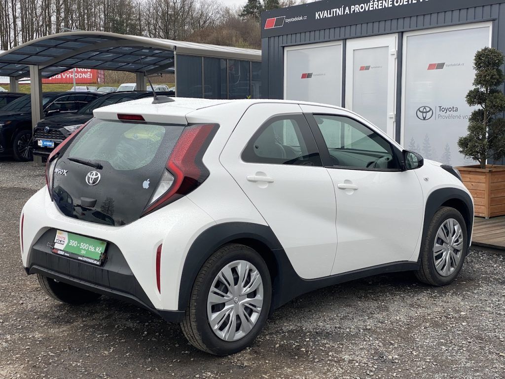 Toyota Aygo, 1.0i, ČR-1m, Comfort, +kola - fotka 6