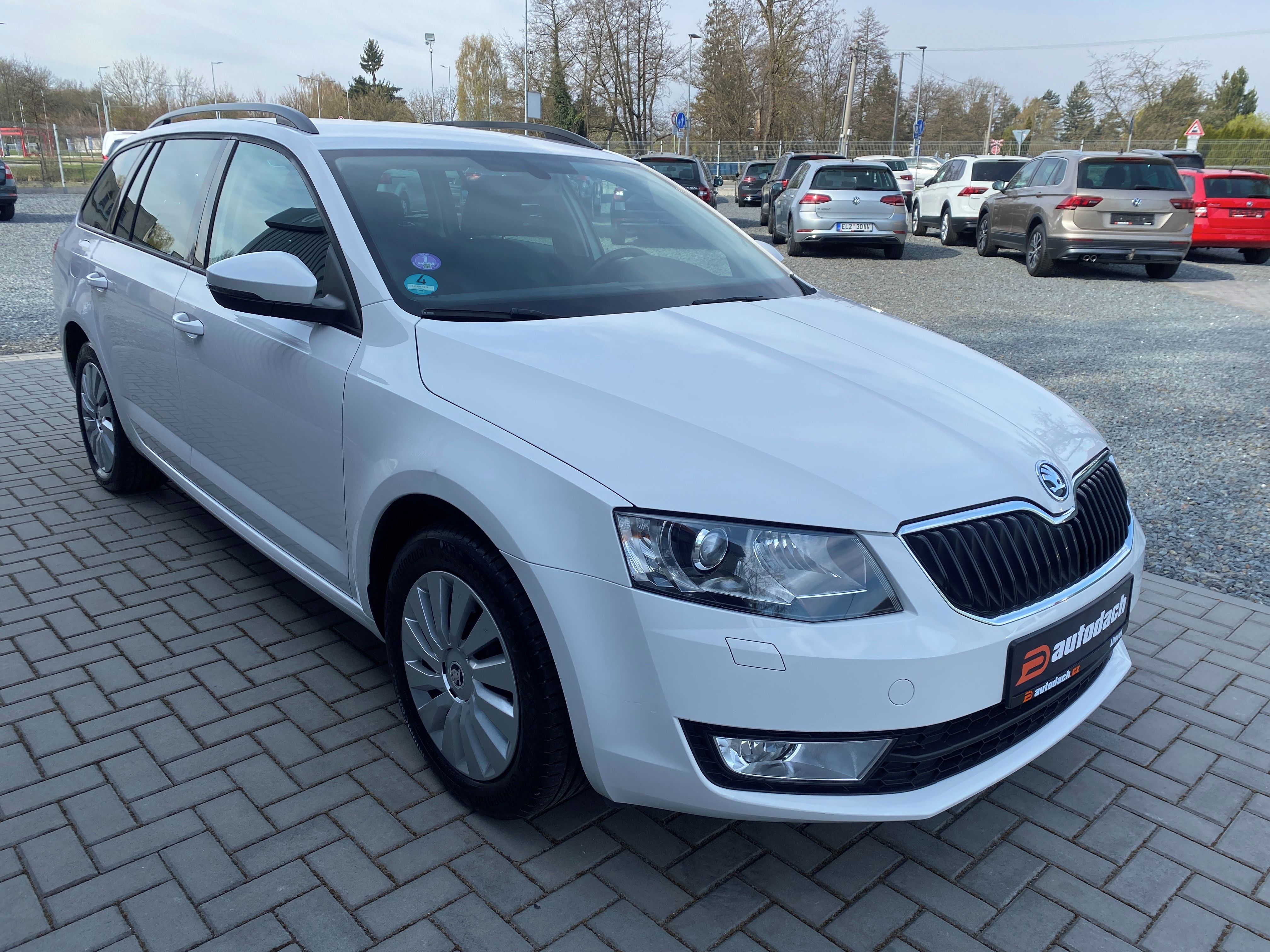 Škoda Octavia, 1.4 TSI - XENON - NAVI - fotka 6