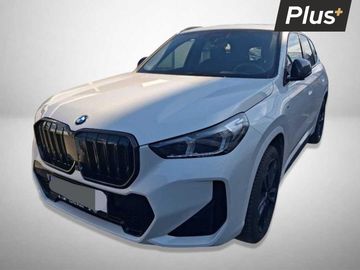 xDrive23i