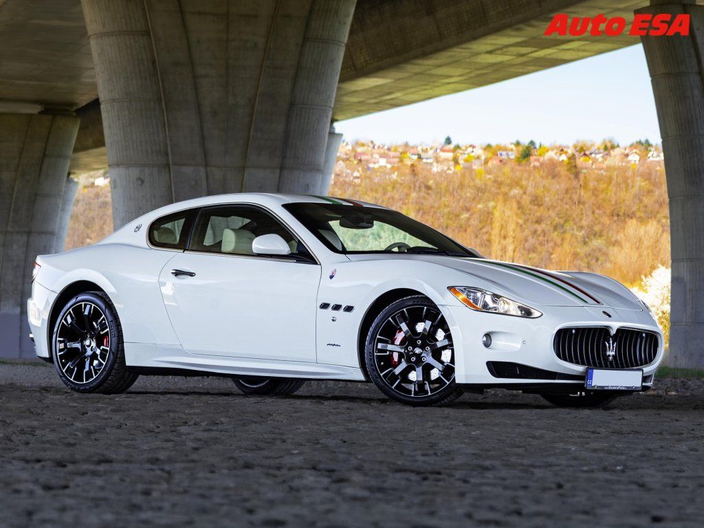 Maserati GranTurismo, 4.7 V8 S Automatic,ČR - fotka 3