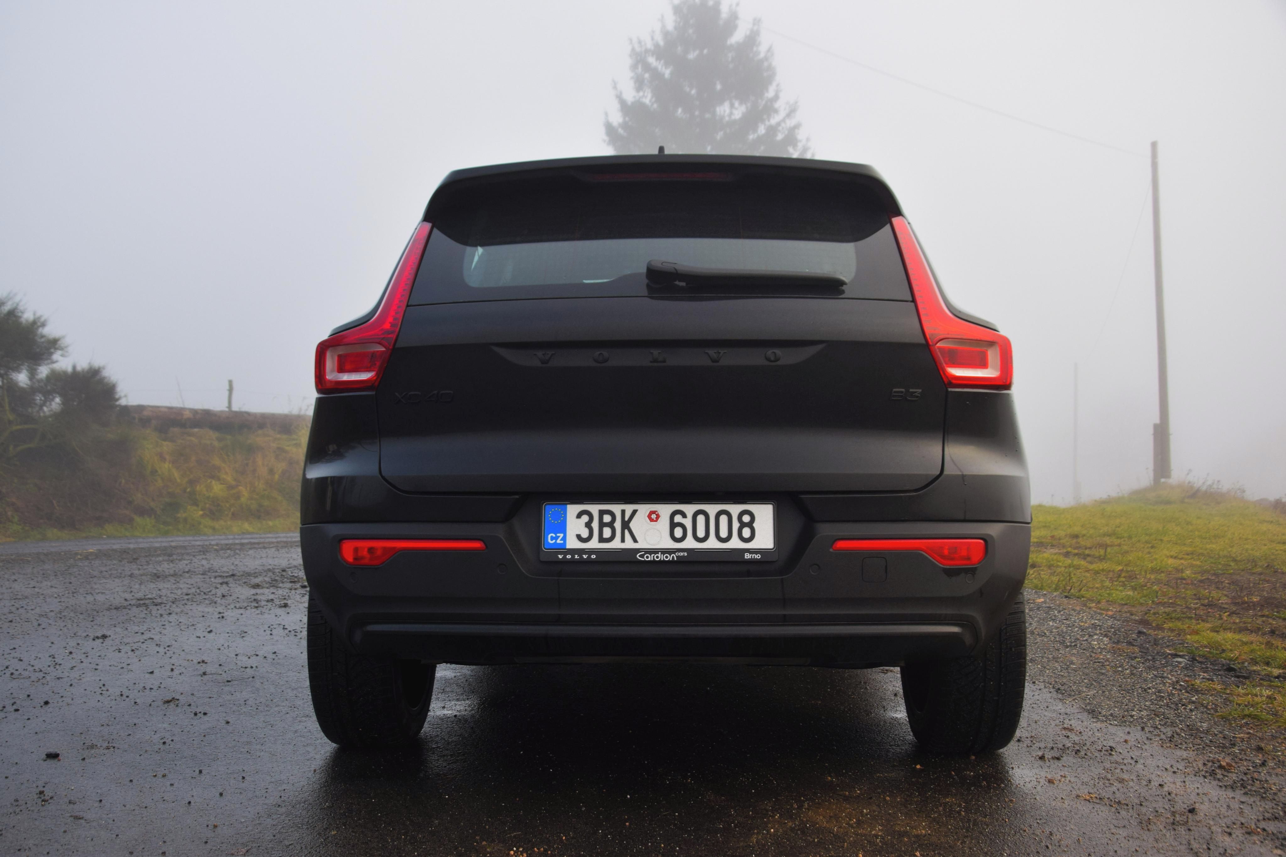 Volvo XC40, Volvo XC40, PLUS BLACK EDITION - fotka 2