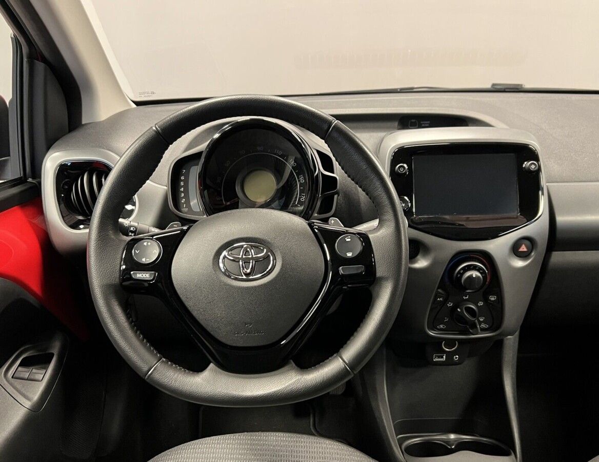 Toyota Aygo, 1,0i AT X-play - fotka 5