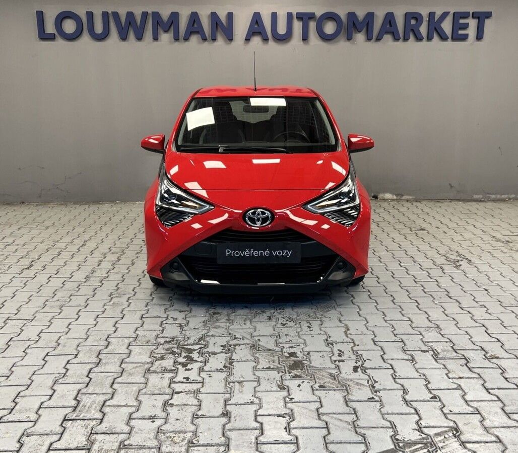 Toyota Aygo, 1,0i AT X-play - fotka 4