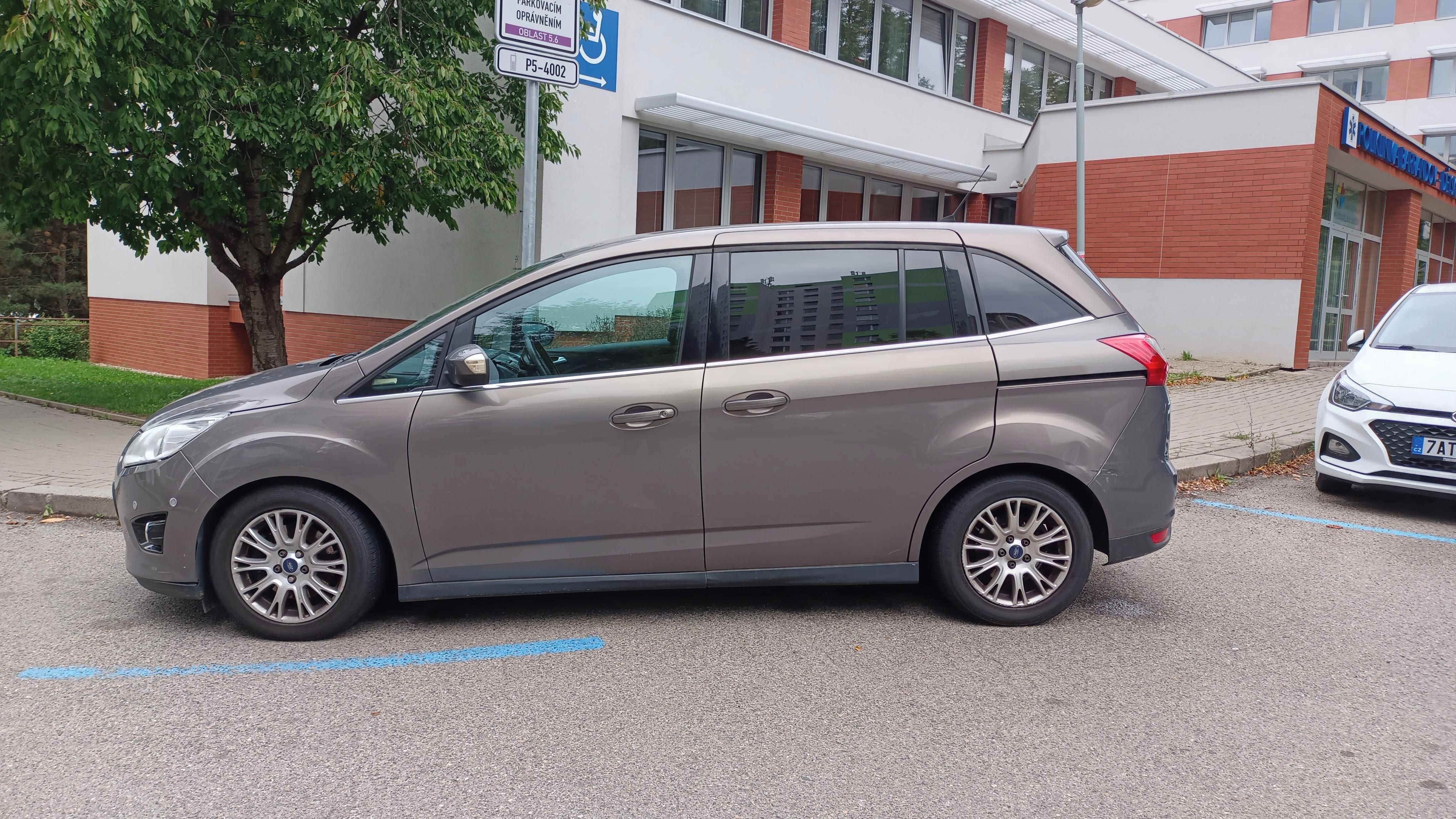 Ford Grand C-MAX - fotka 2