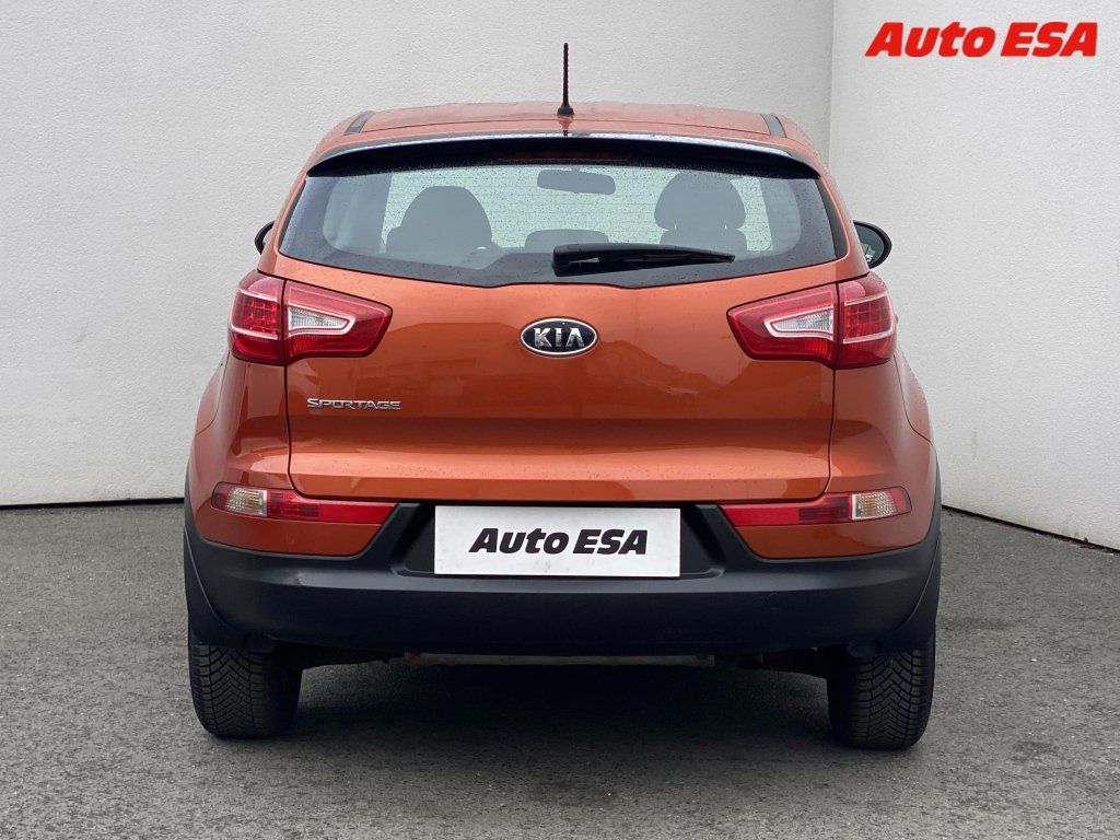 Kia Sportage, 1.6 GDI,AC,el. výbava - fotka 5