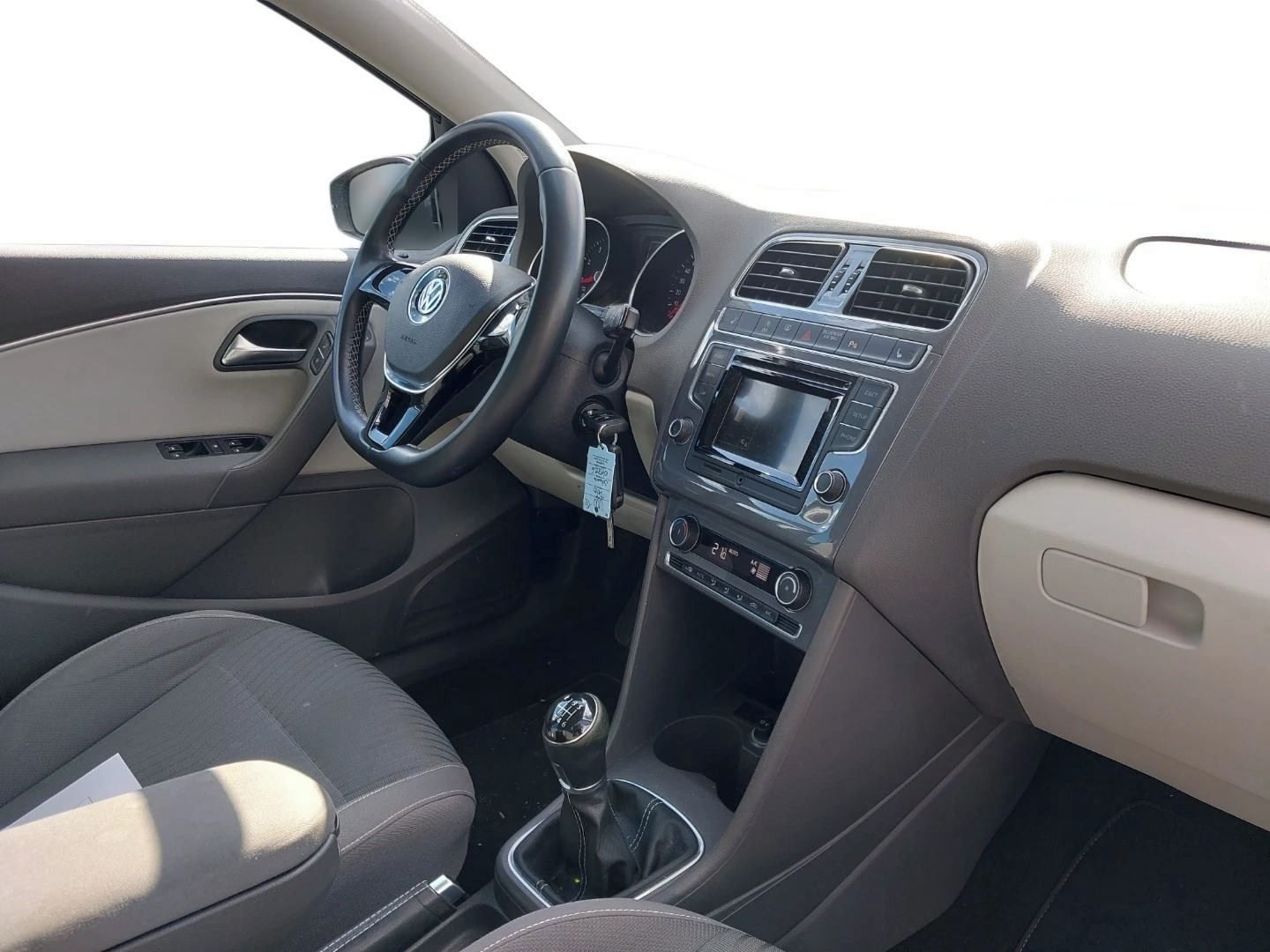 Volkswagen Polo, 1.2 TSI 81 KW ROZVODY ŘEMEN - fotka 3